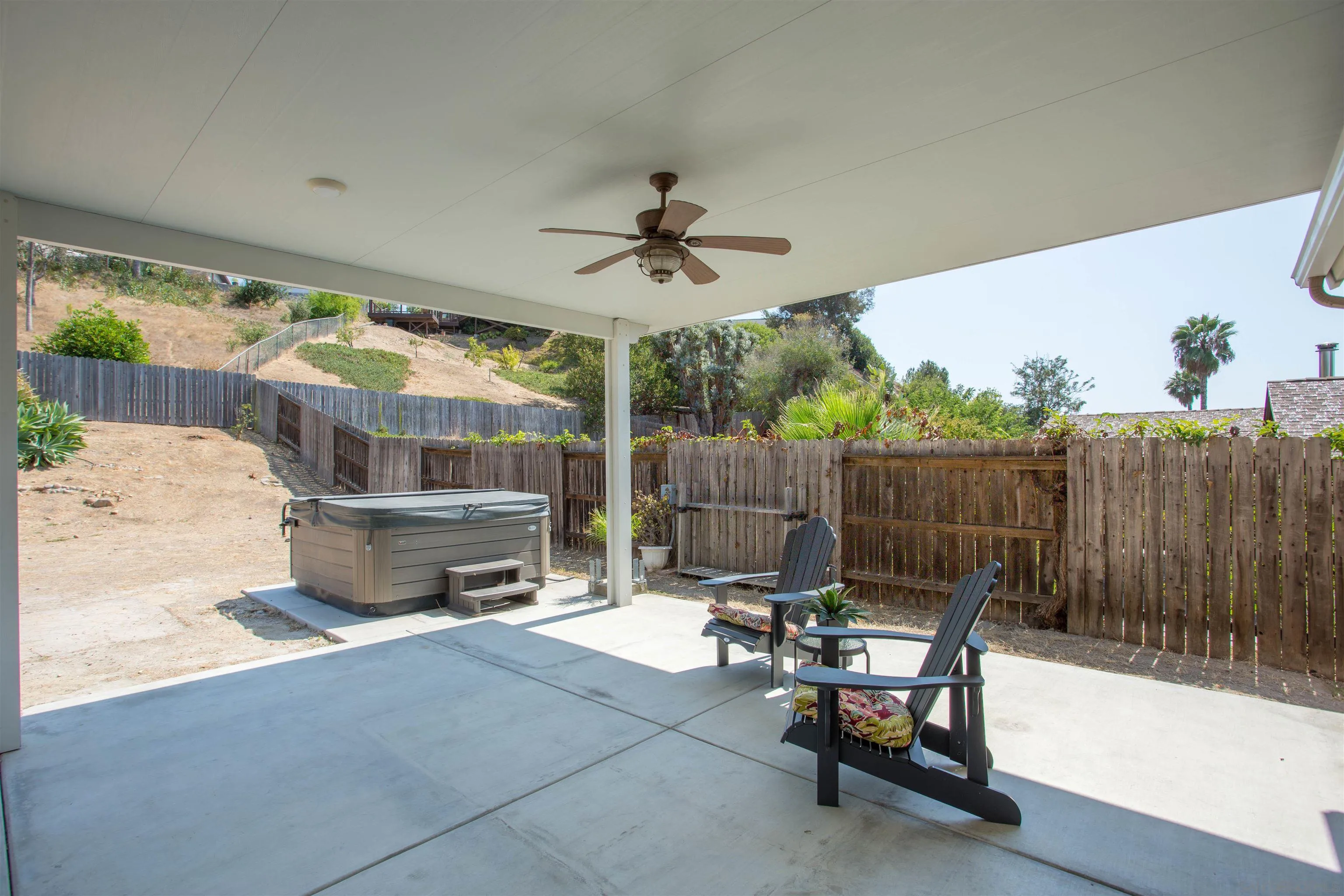 https://cdn.realtyfeed.com/cdn/127/260019592/4a1c88efeb23c3bc44c45e85b2a336ea.webp