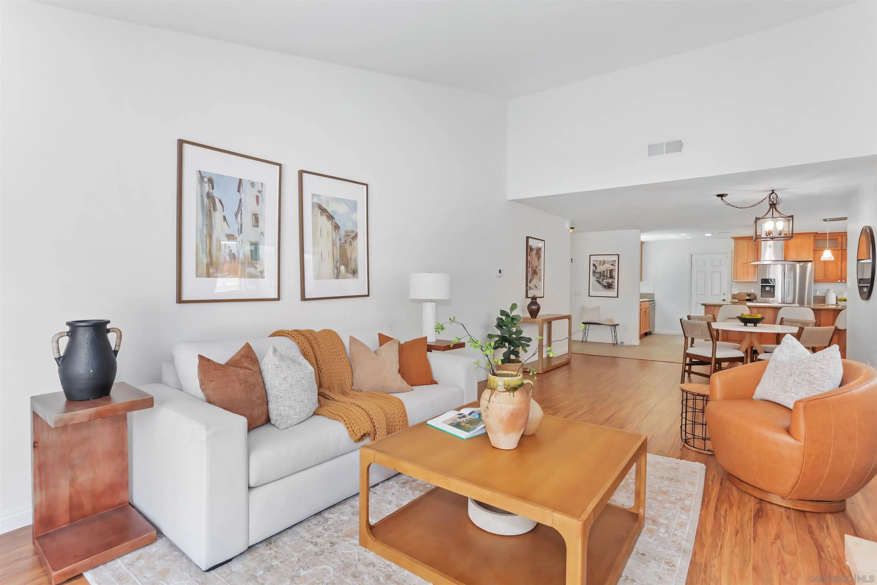 https://cdn.realtyfeed.com/cdn/127/260019592/9a9a21452d836fc65013e404090c2cea.webp