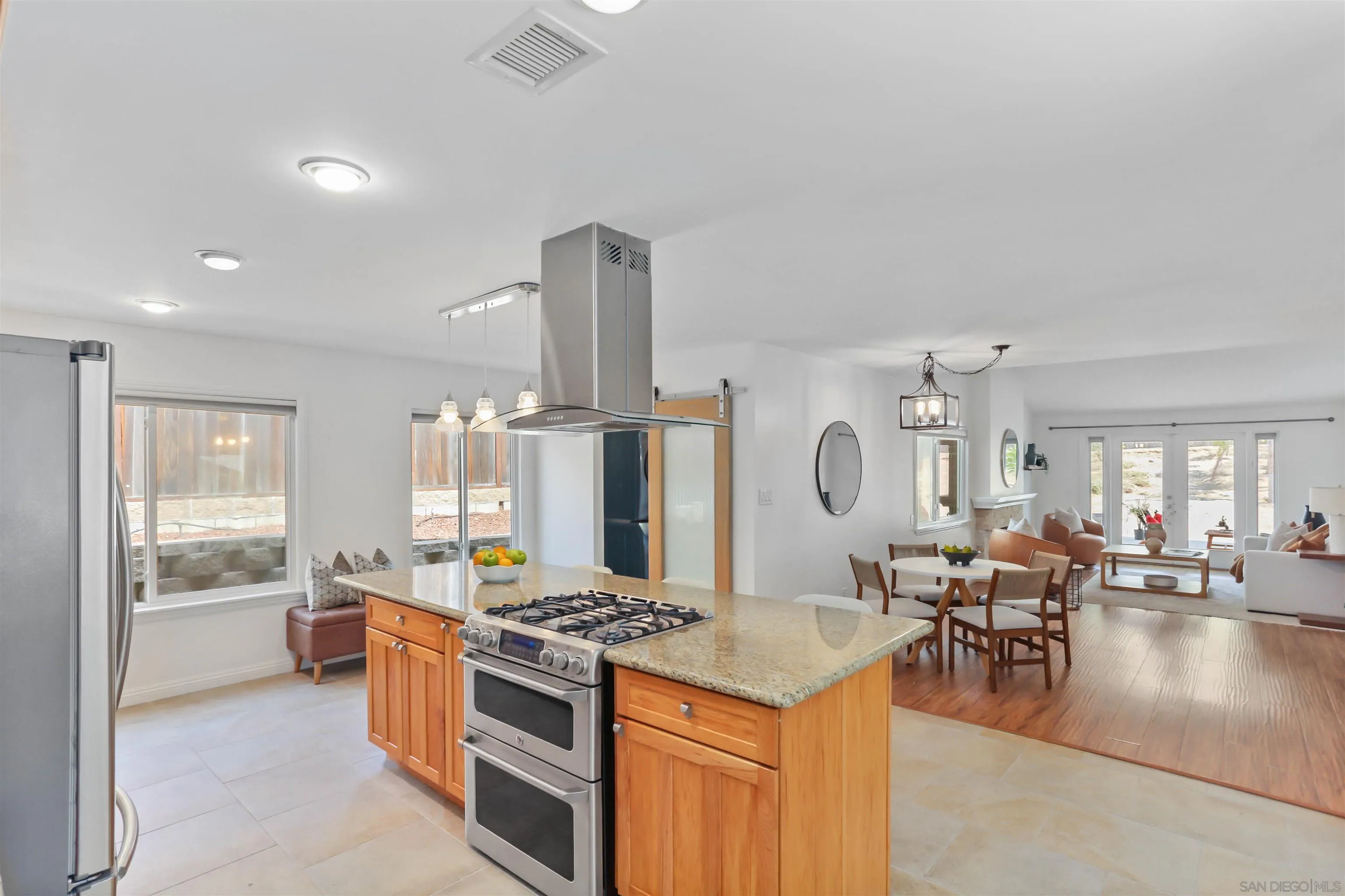 https://cdn.realtyfeed.com/cdn/127/260019592/e5d758353b46f38808f0be86d49ade61.webp
