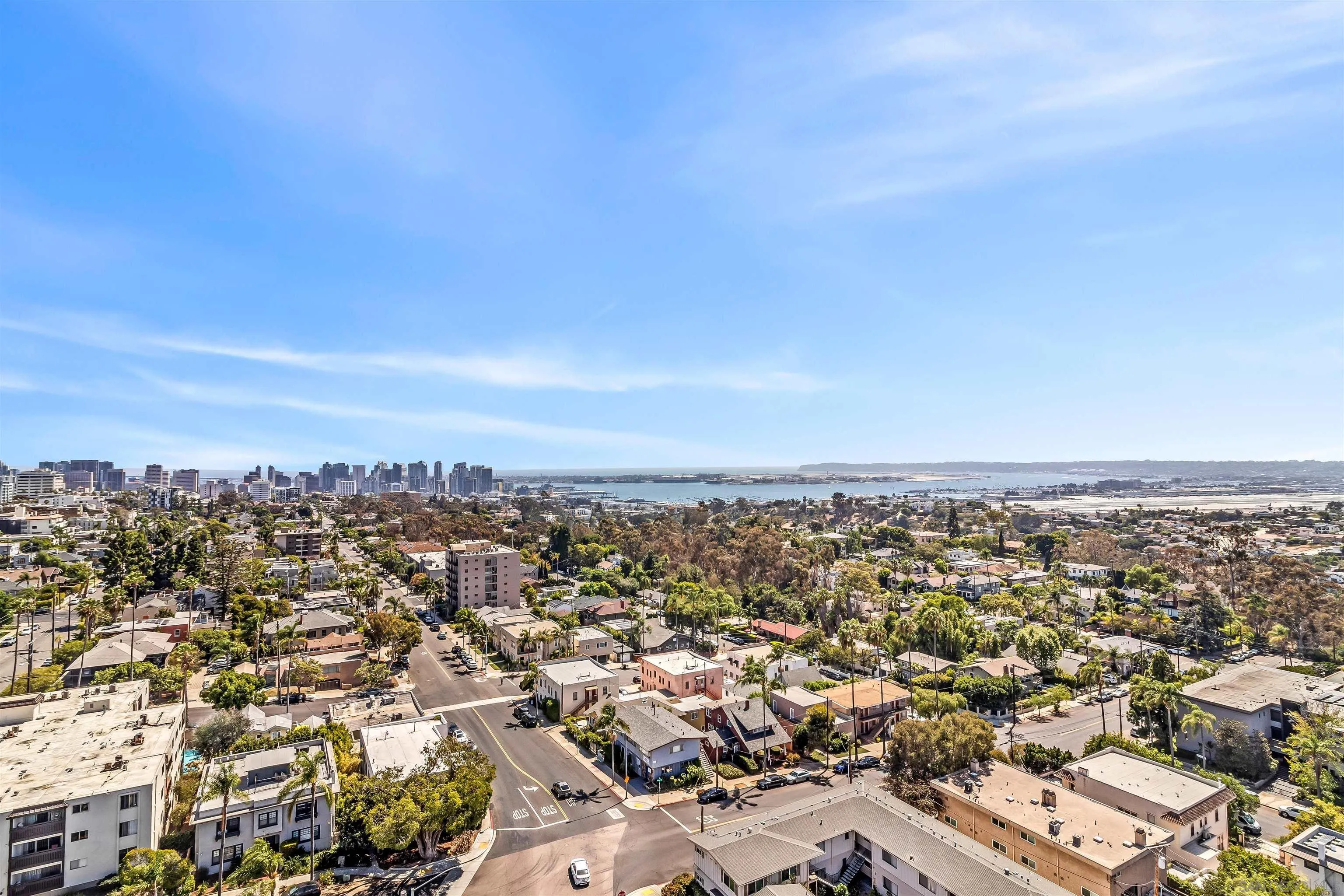 https://cdn.realtyfeed.com/cdn/127/260019593/04e8986a6ea2b806248a076e10894bd7.webp