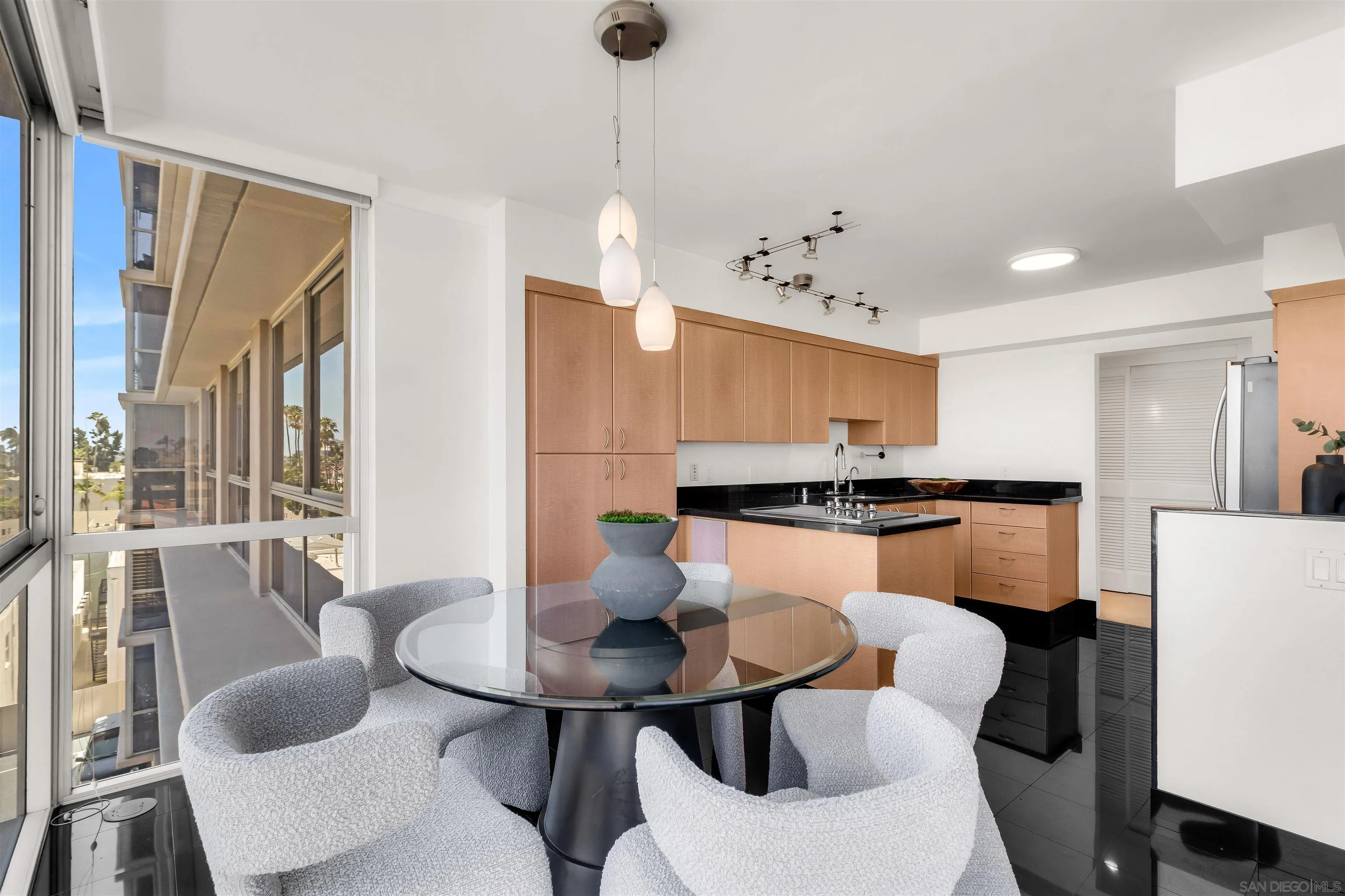 https://cdn.realtyfeed.com/cdn/127/260019593/157f52c451fb15a1f90b18fa0c51c06a.webp