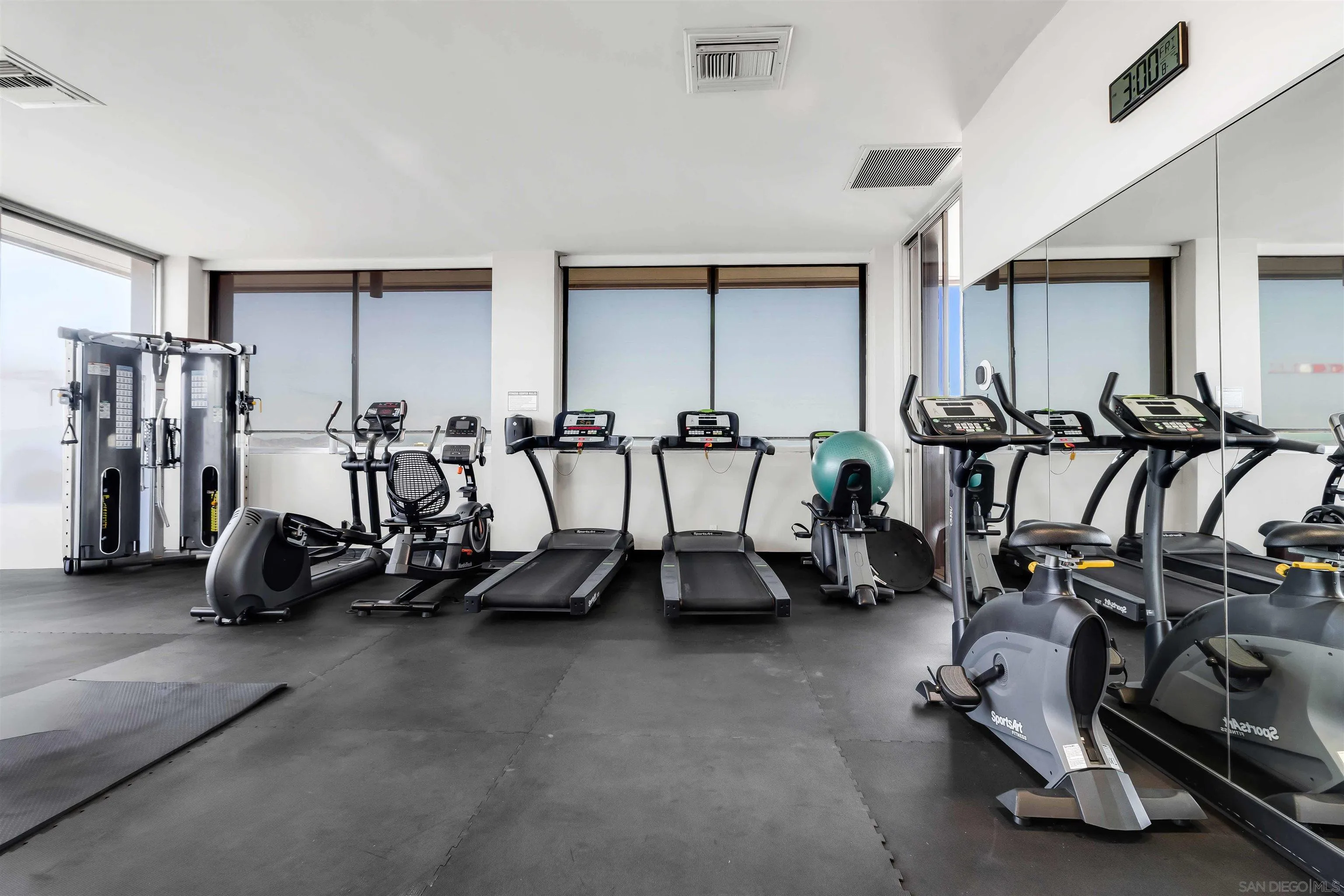 https://cdn.realtyfeed.com/cdn/127/260019593/1896673f24ad710d0d3a15f39caf87f9.webp