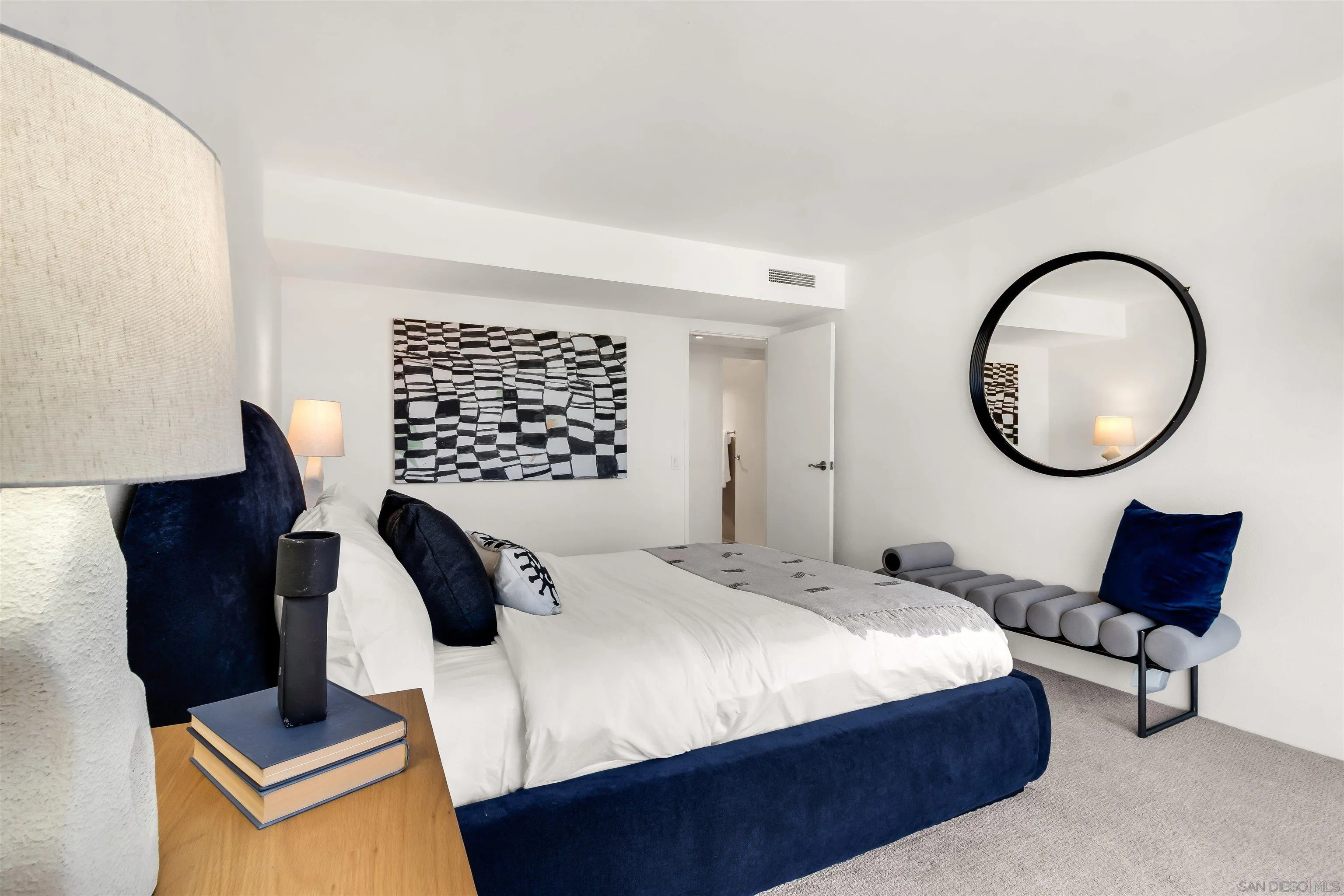 https://cdn.realtyfeed.com/cdn/127/260019593/73bd9c36204fe4f0a0554875b1e80fb4.webp