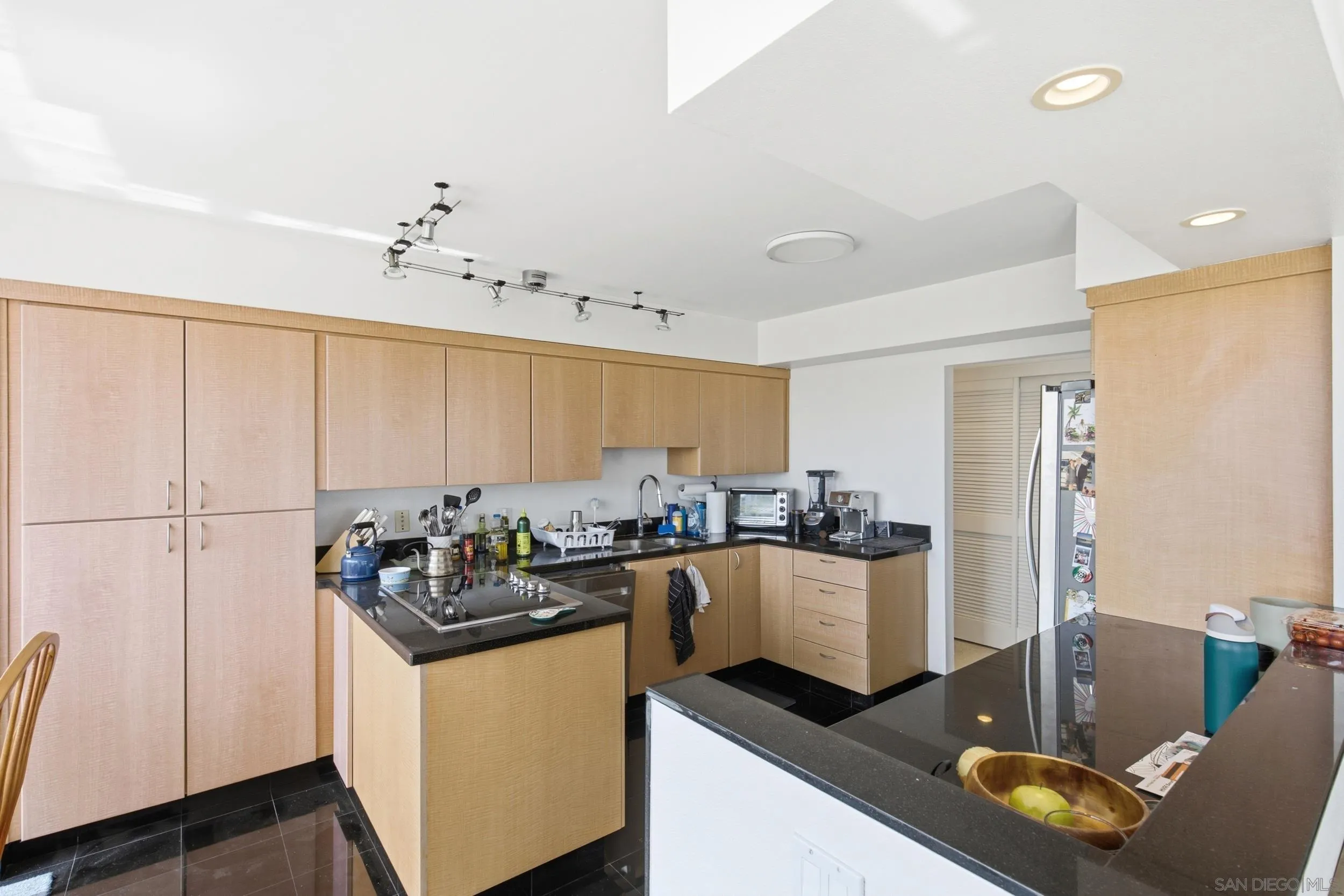 Photo #9: 260019593 Listing: Photo #9