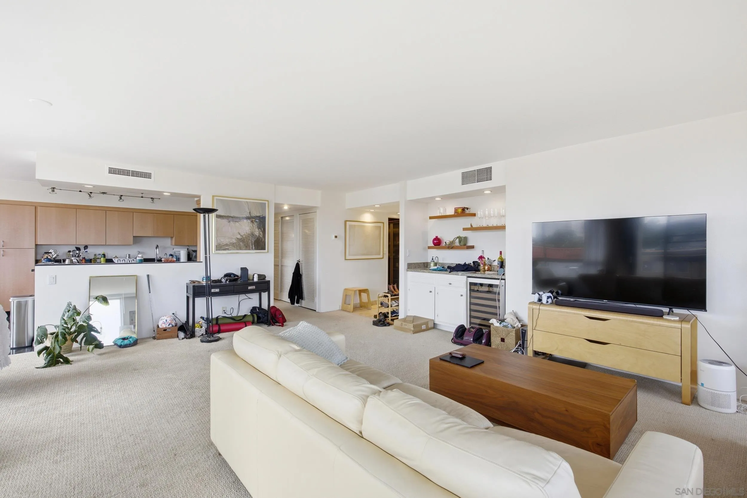 Photo #6: 260019593 Listing: Photo #6