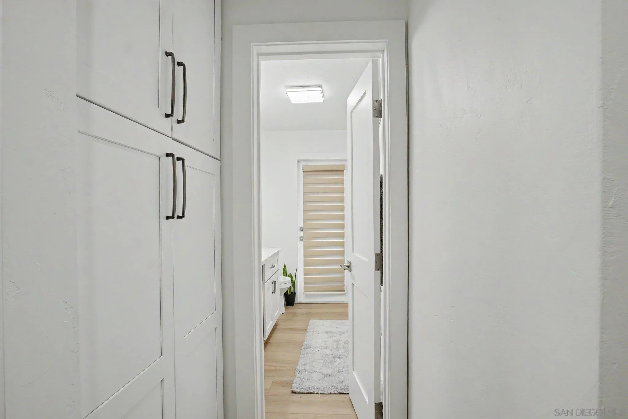 https://cdn.realtyfeed.com/cdn/127/260019596/15e405da64b20abee6135a105baf460b.webp