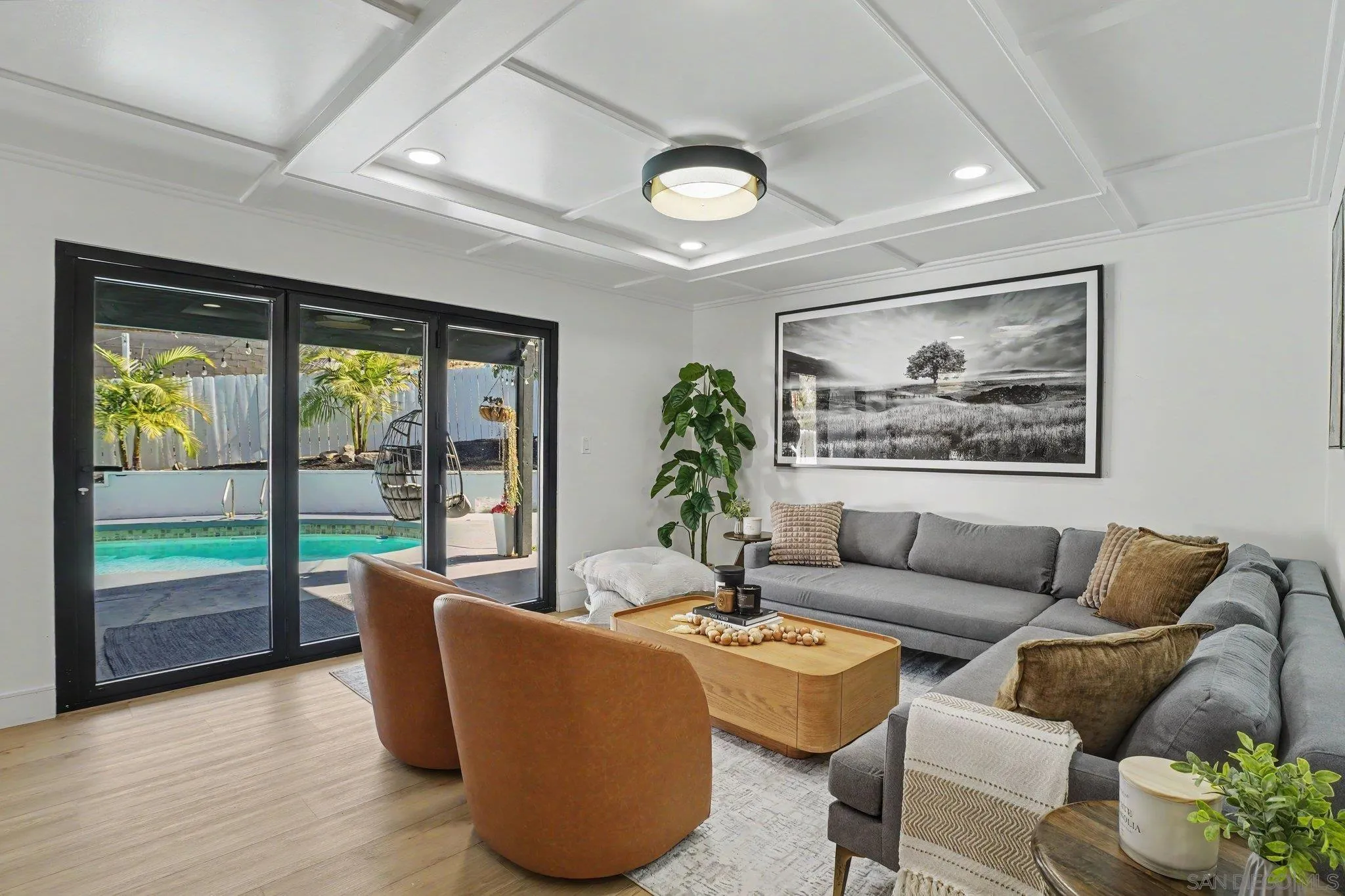 https://cdn.realtyfeed.com/cdn/127/260019596/1ae06135c99b408363e494d5dd9304c4.webp