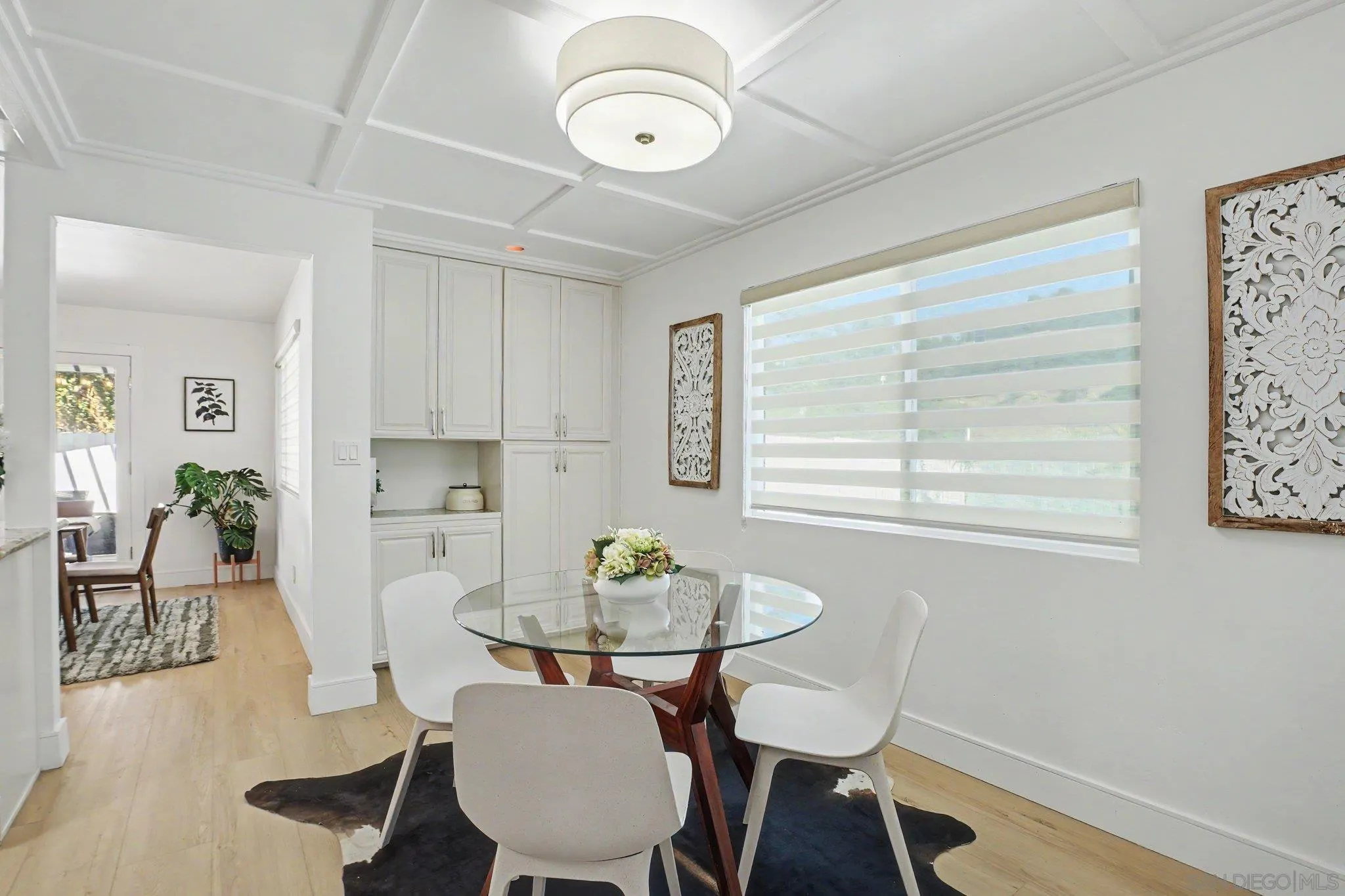 https://cdn.realtyfeed.com/cdn/127/260019596/1db679bdf10969f16321c68ed27a7eb5.webp