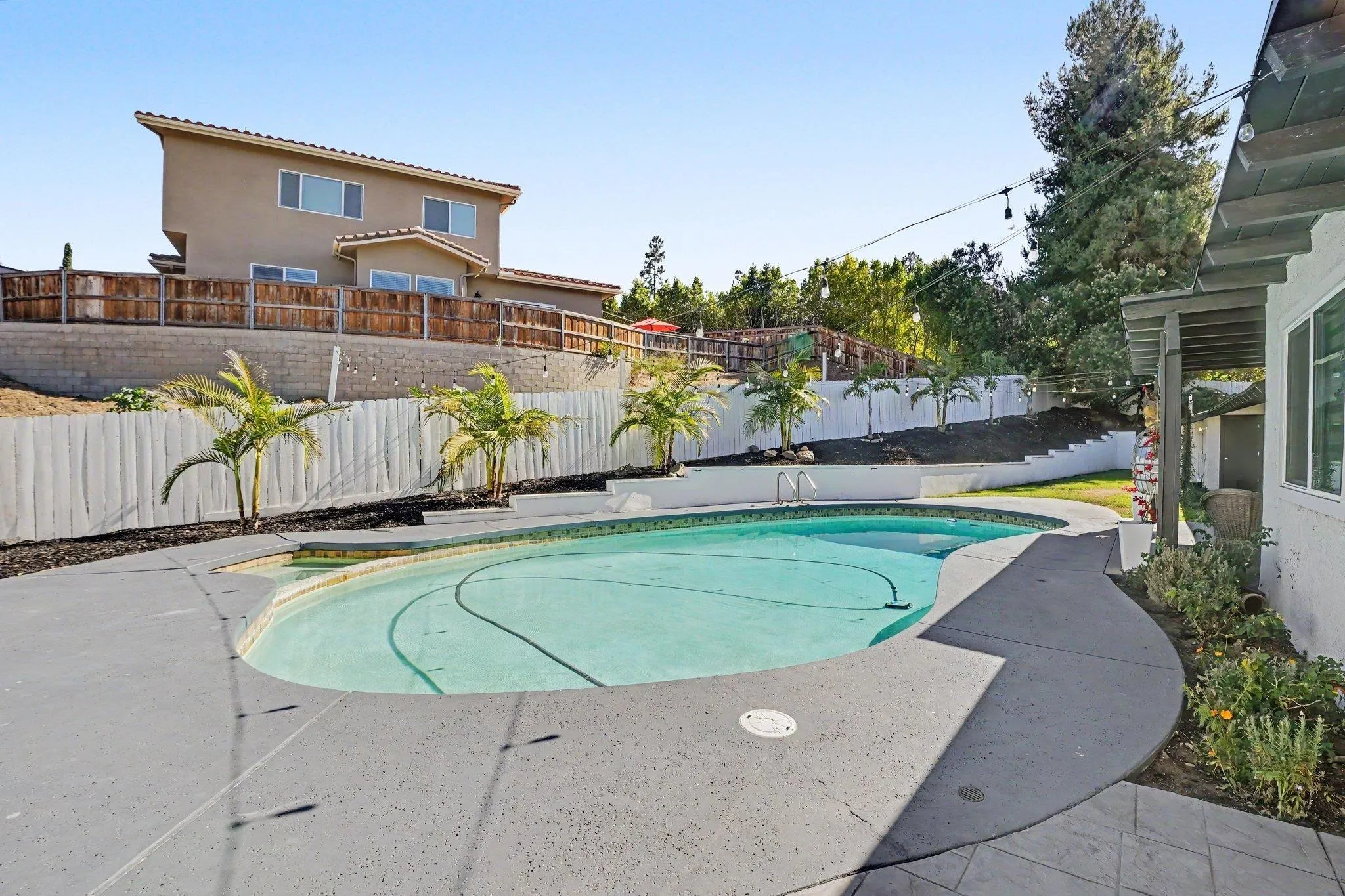 https://cdn.realtyfeed.com/cdn/127/260019596/2421fc910a35cf85b71504dd34ae1058.webp