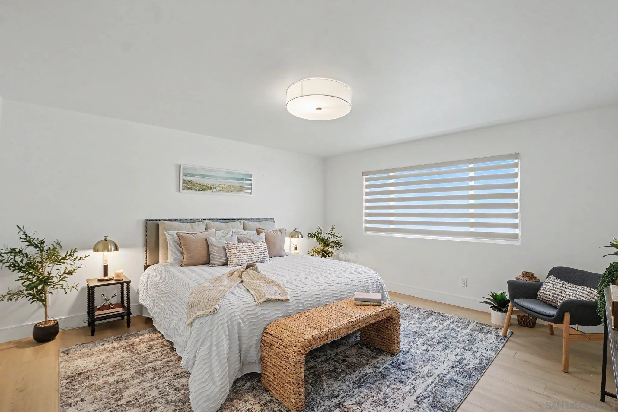 https://cdn.realtyfeed.com/cdn/127/260019596/6bd529bb3c752463dd1ba19ec95d75e6.webp