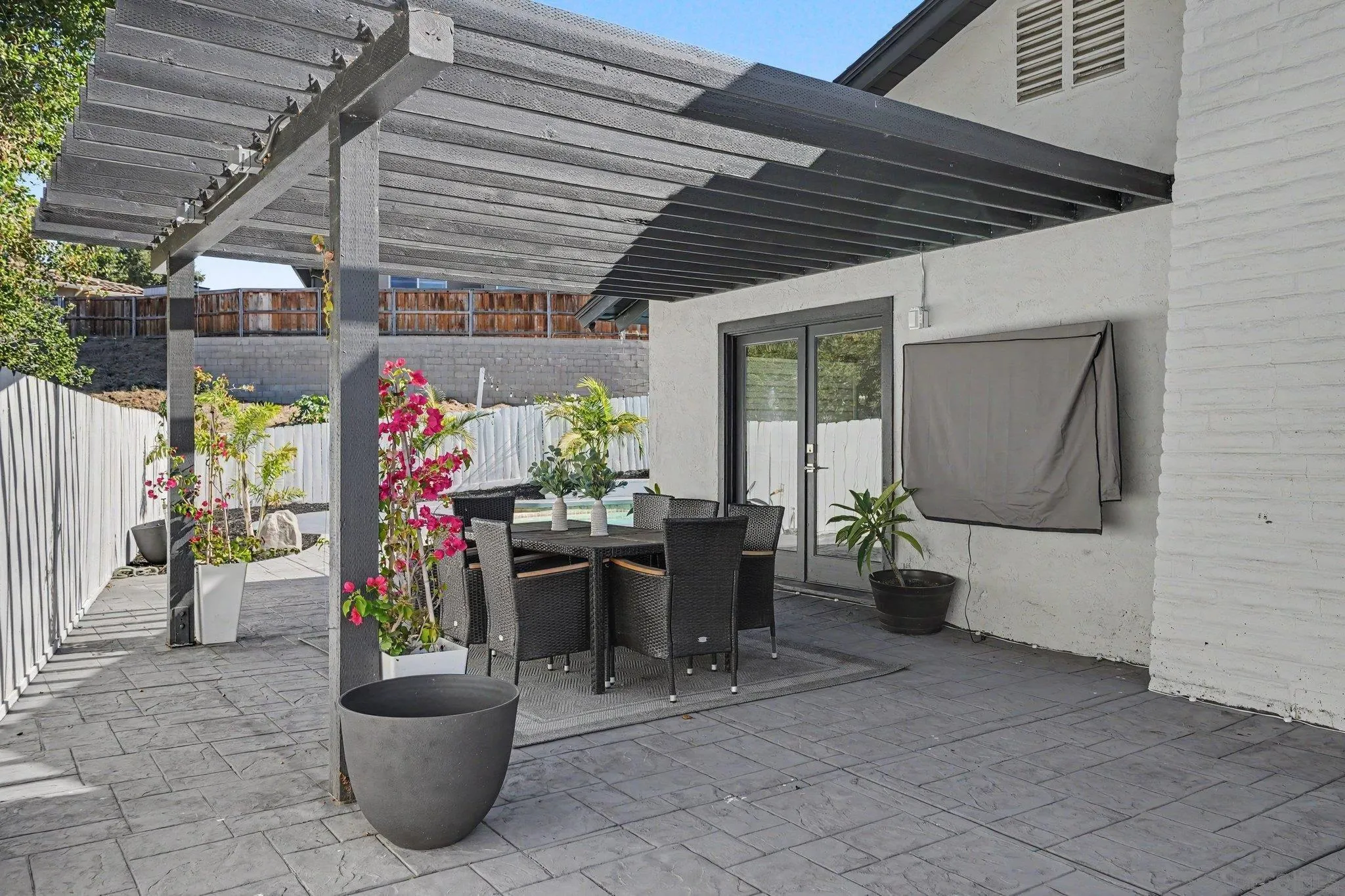 https://cdn.realtyfeed.com/cdn/127/260019596/97b304130092b807aae766cd67da1abc.webp