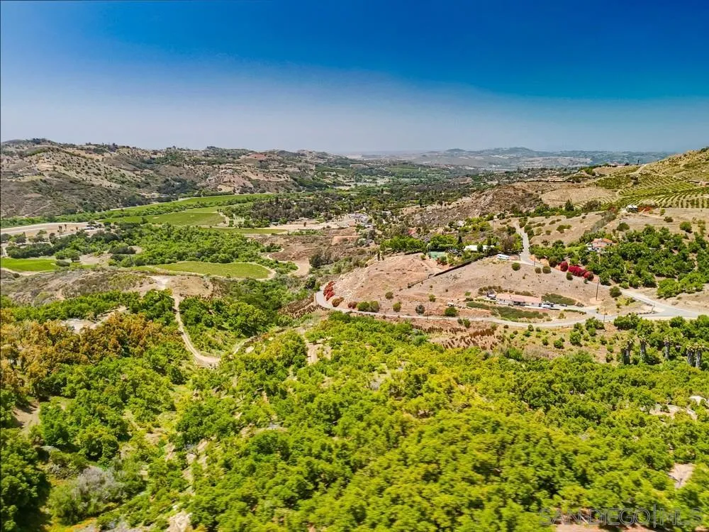 31675 Rancho Amigos Rd Unit 1, Bonsall, CA 92003 - Photo 5 of 19, Bonsall, CA