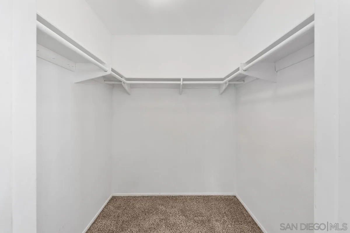Photo #13: 260019608 Listing: Photo #13