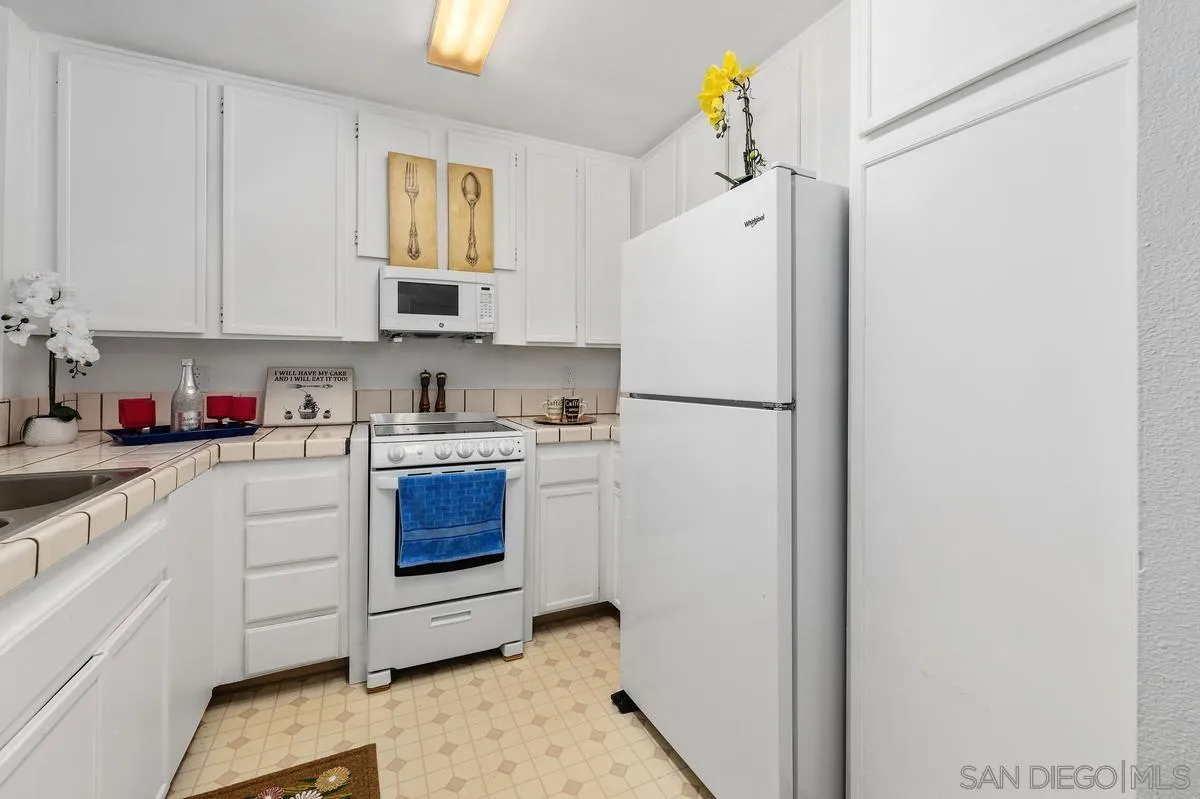 3980 Faircross Pl Unit 25, SAN DIEGO, CA 92115 - Photo 5 of 24, San Diego, CA