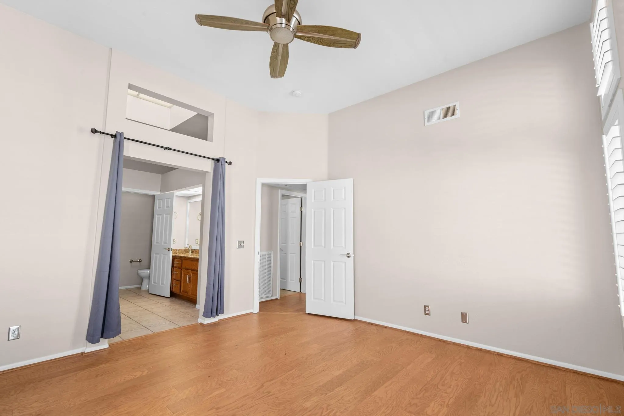 Photo #11: 260019609 Listing: Photo #11
