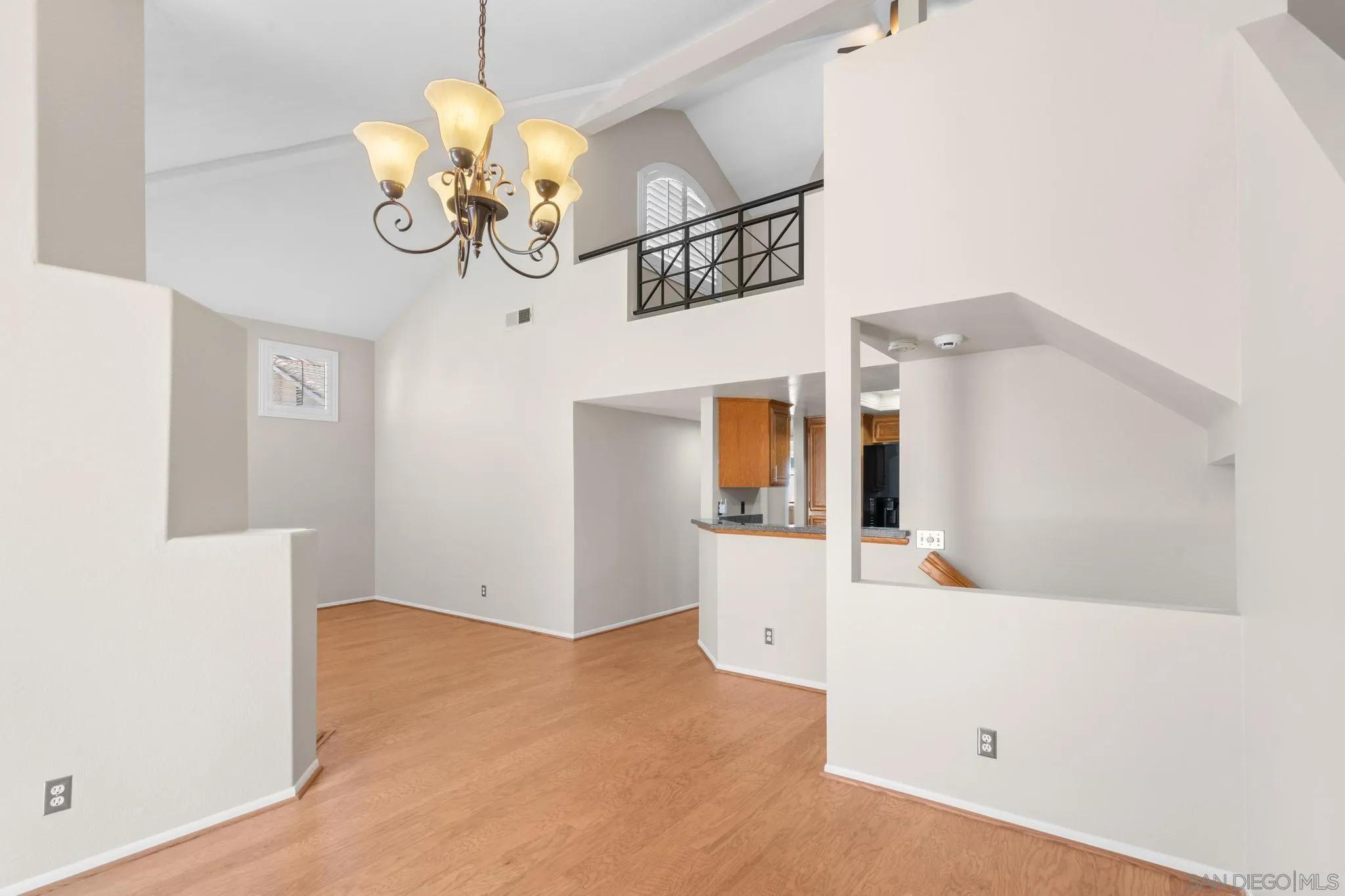Photo #7: 260019609 Listing: Photo #7