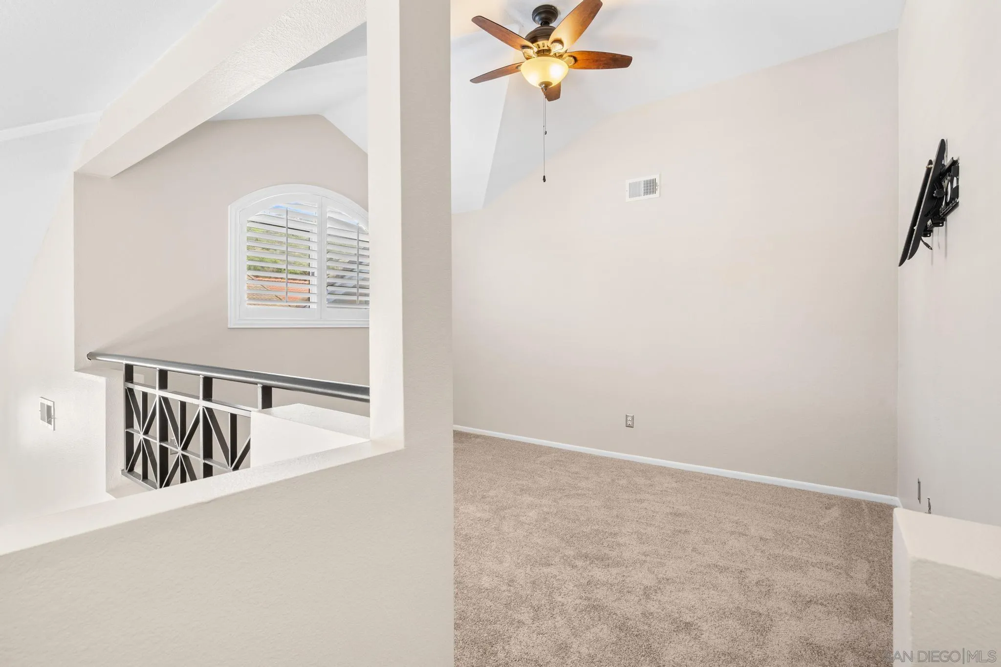 Photo #9: 260019609 Listing: Photo #9