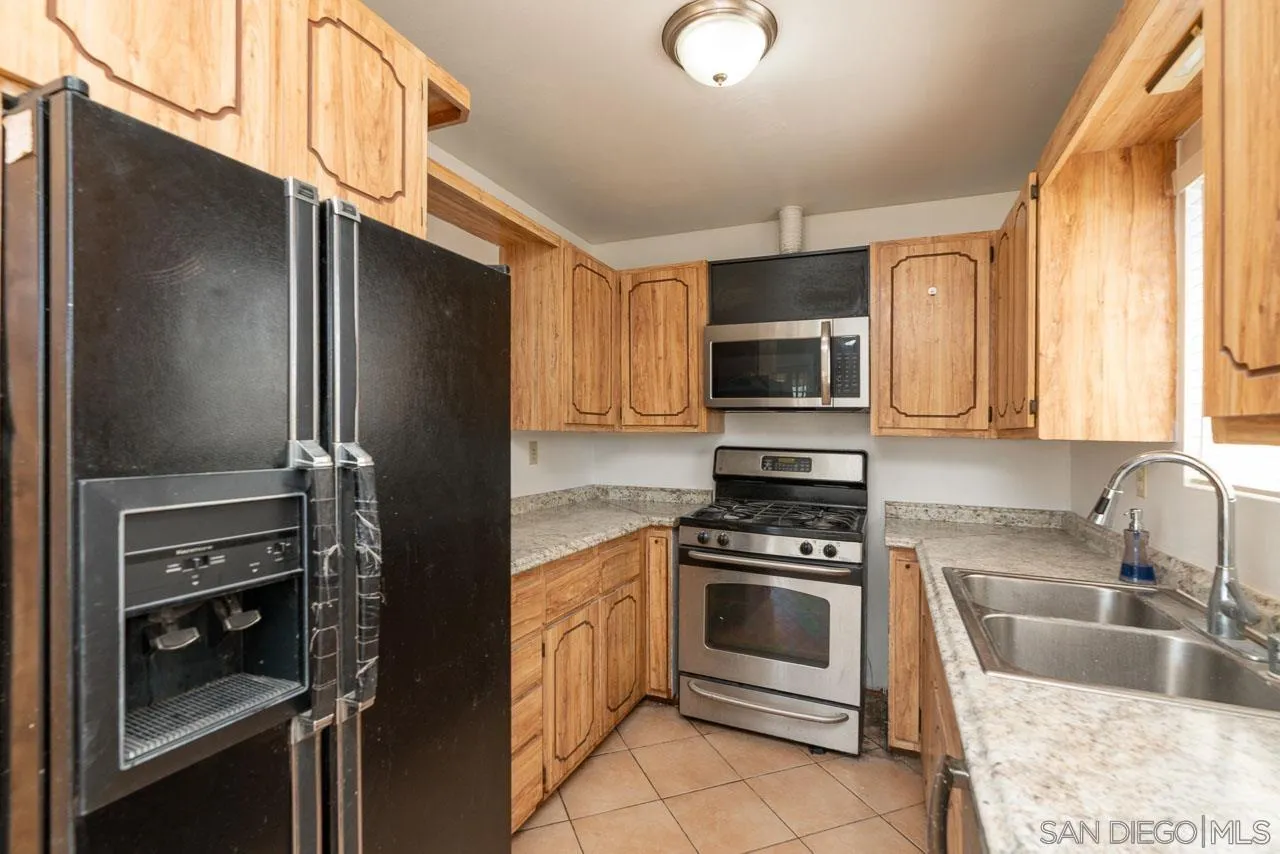 https://cdn.realtyfeed.com/cdn/127/260019610/8711cb0ba7c34c0a39a8eceb8088cc60.webp