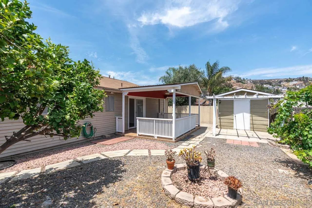 https://cdn.realtyfeed.com/cdn/127/260019610/c43795ad7f4bc6d06dc7620b30fba5b9.webp