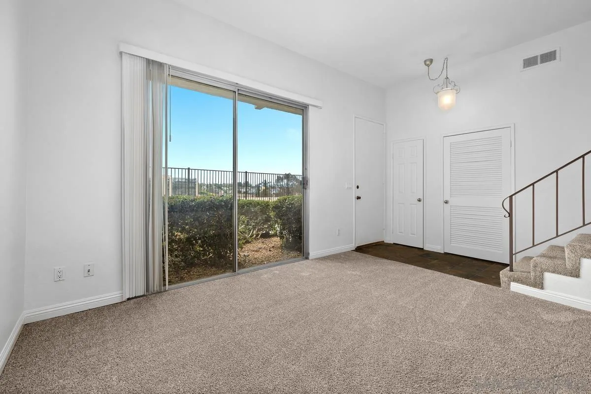 Photo #13: 260019611 Listing: Photo #13