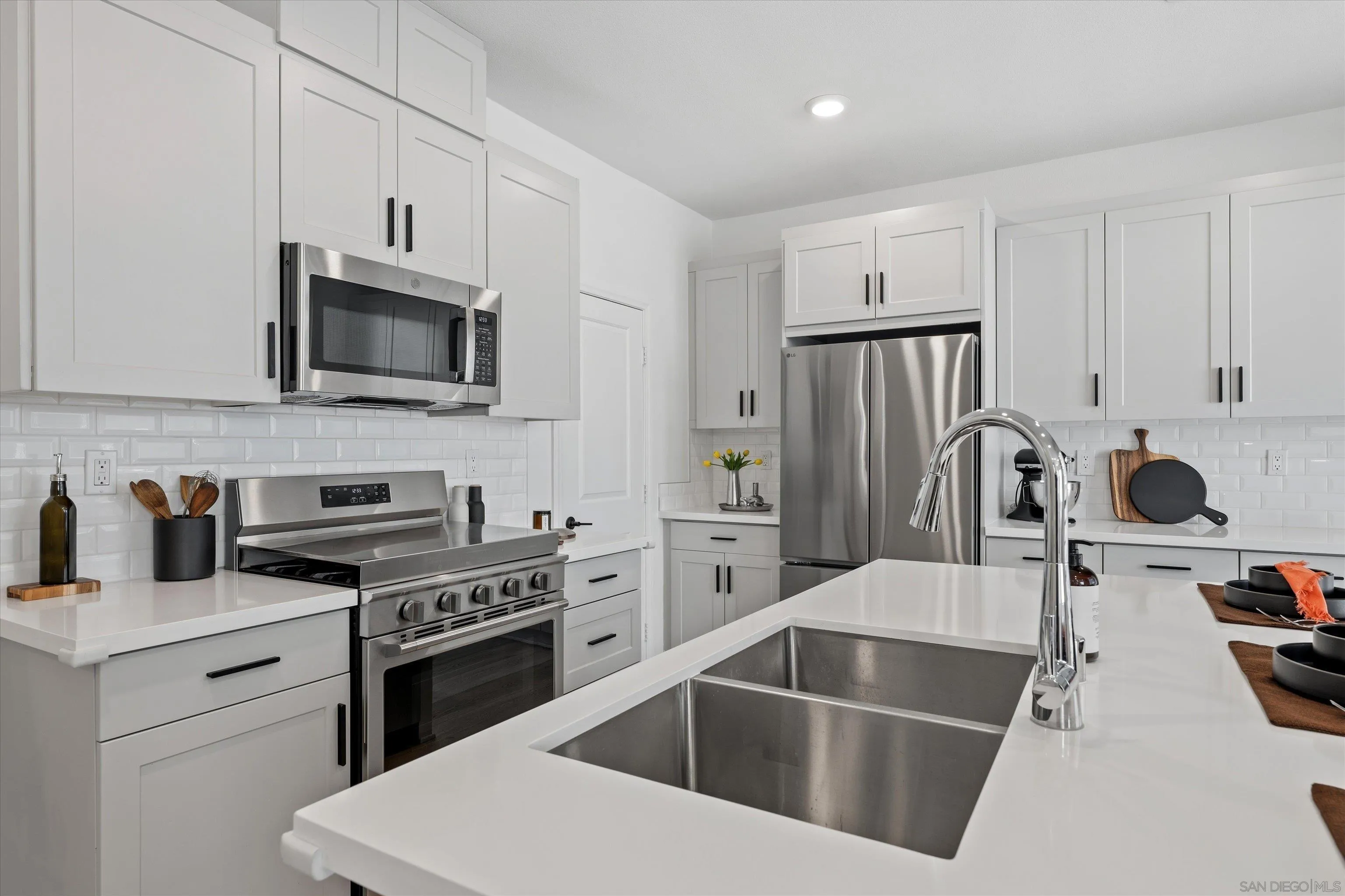 Photo #6: 260019612 Listing: Photo #6