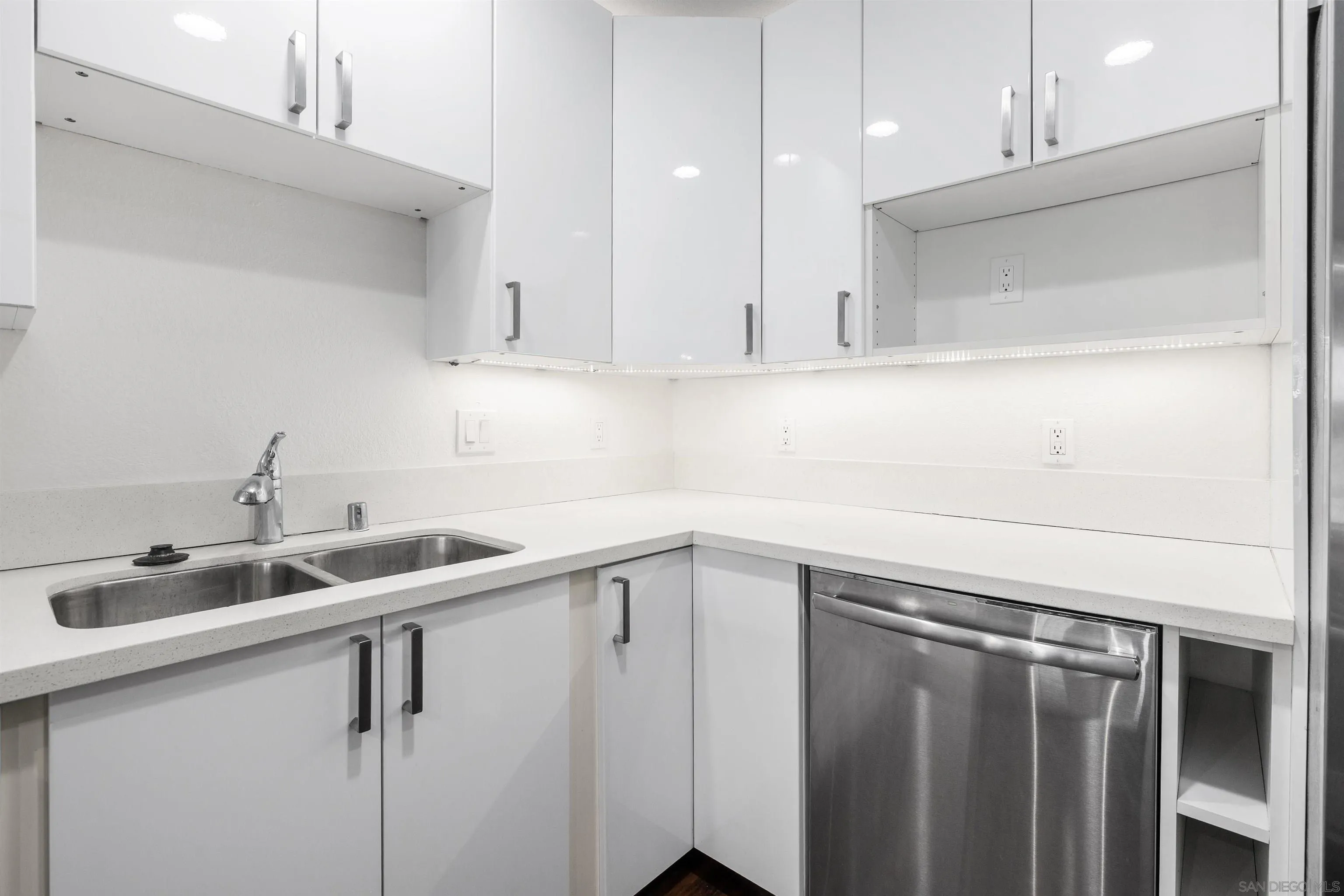 Photo #10: 260019614 Listing: Photo #10