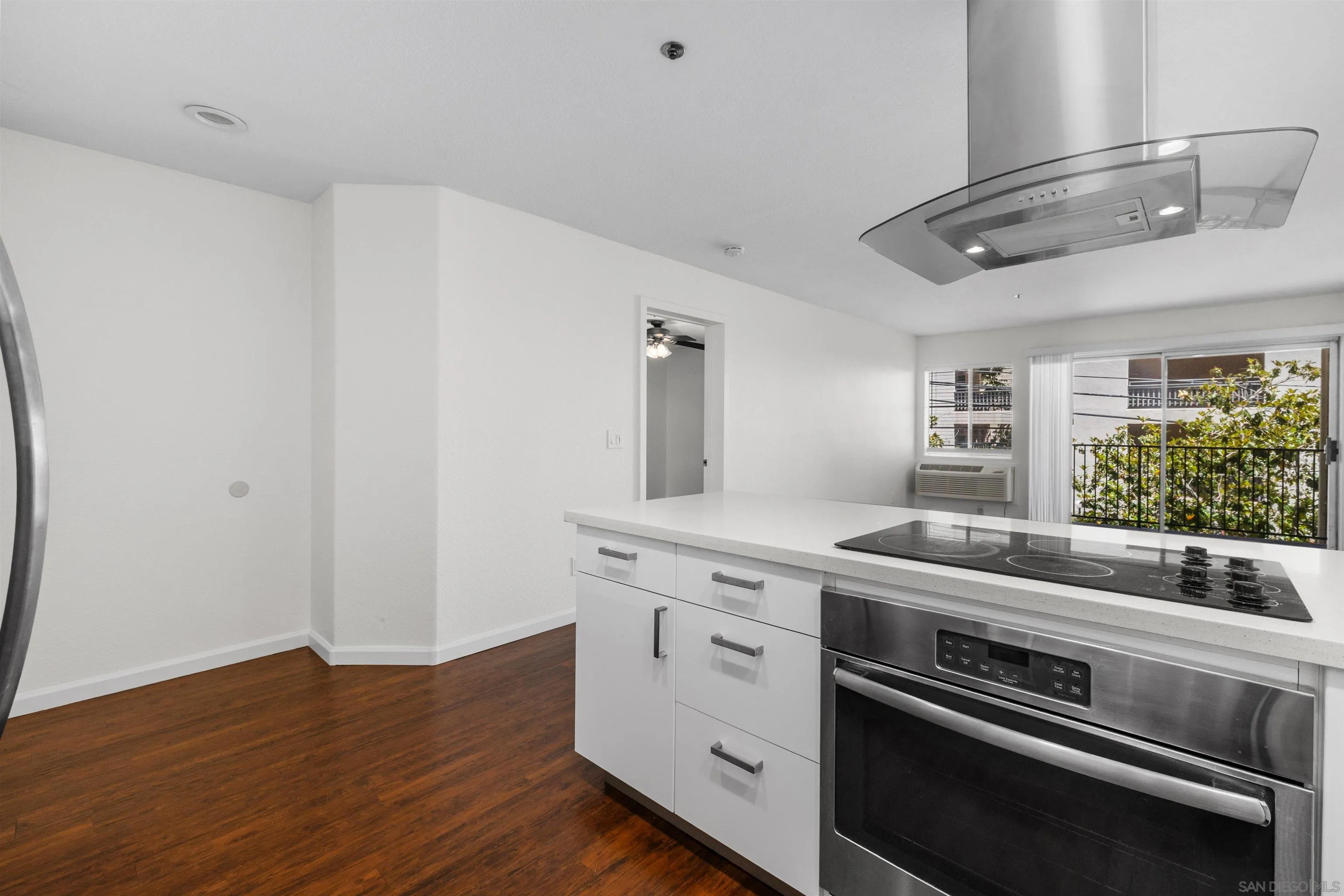 Photo #12: 260019614 Listing: Photo #12