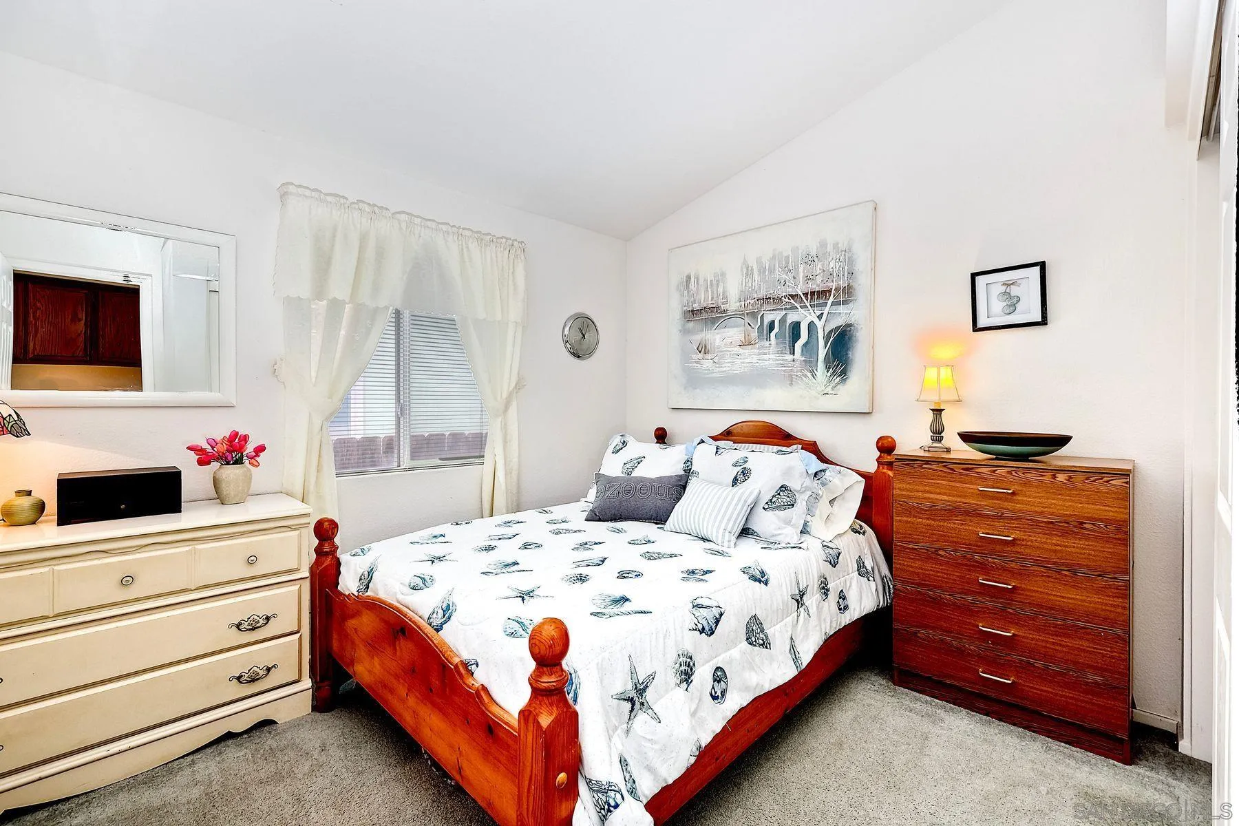 https://cdn.realtyfeed.com/cdn/127/260019616/134fef2b22fb168389daee07b173939b.webp