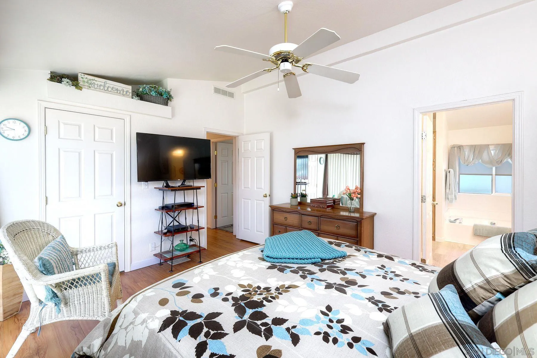 https://cdn.realtyfeed.com/cdn/127/260019616/253975a0ed4e4e8bd87530ce9edad614.webp