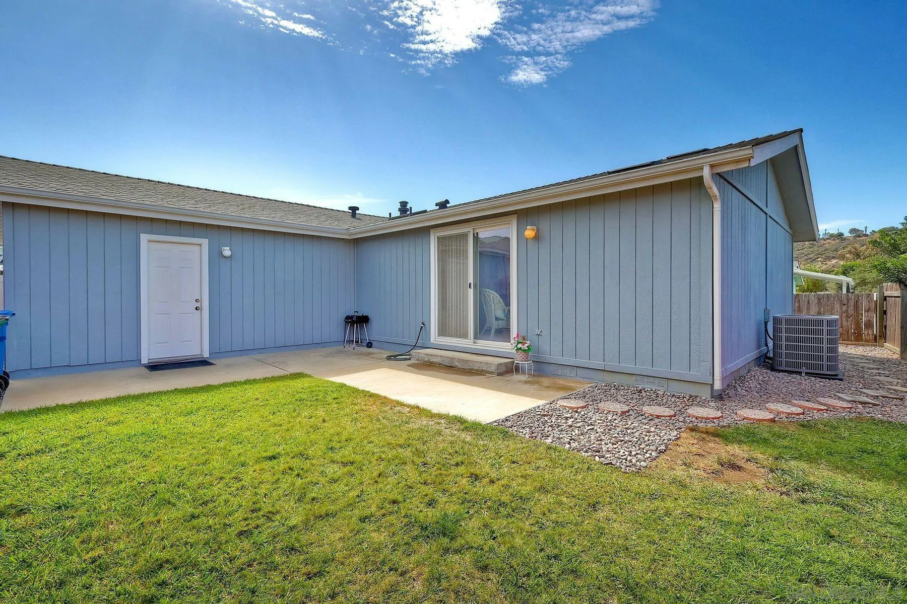 https://cdn.realtyfeed.com/cdn/127/260019616/4460bfa2cf94a5dd311fe1fab657a372.webp