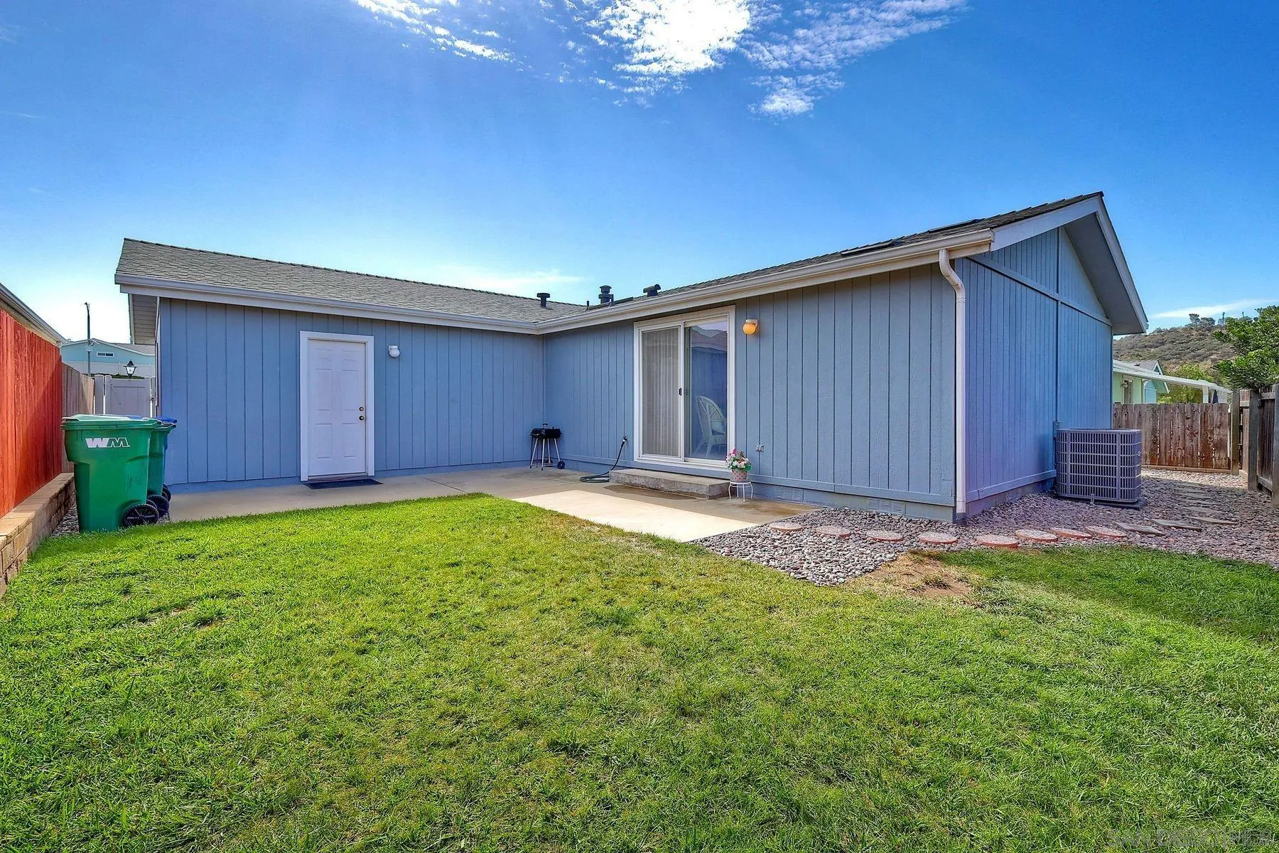 https://cdn.realtyfeed.com/cdn/127/260019616/4ee1e712bf0b07bf4575f7072d5af3af.webp