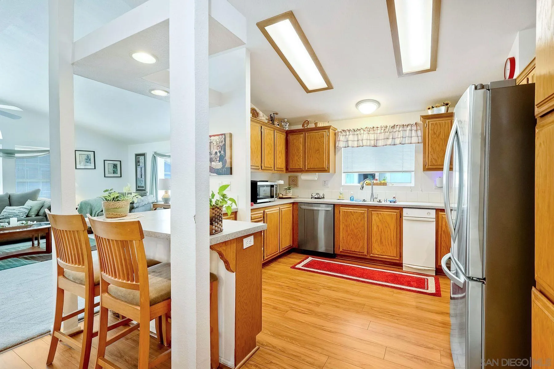 https://cdn.realtyfeed.com/cdn/127/260019616/7916e2bab230154390cf79b3965c1f41.webp