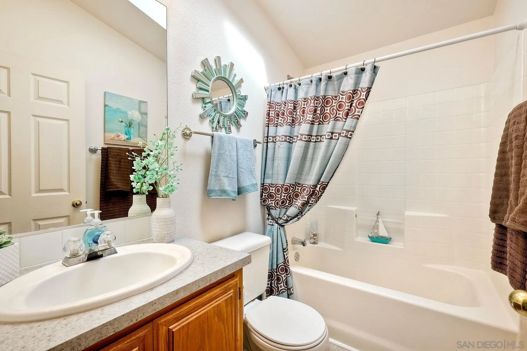 https://cdn.realtyfeed.com/cdn/127/260019616/910ee9bd3504e788ecd46dbe33f06c89.webp