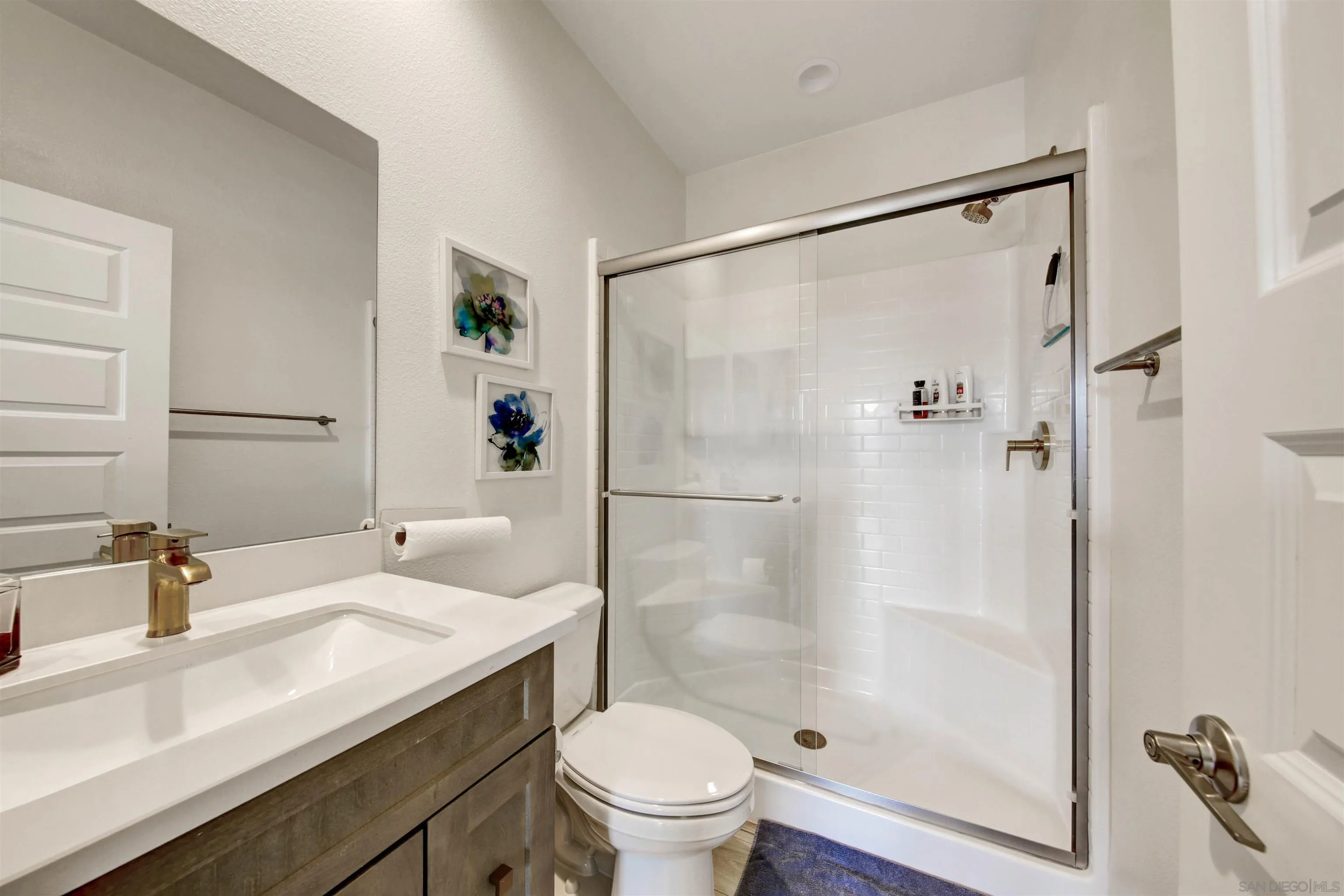 https://cdn.realtyfeed.com/cdn/127/260019618/a11818ef0d447d9c974b71494babdff5.webp