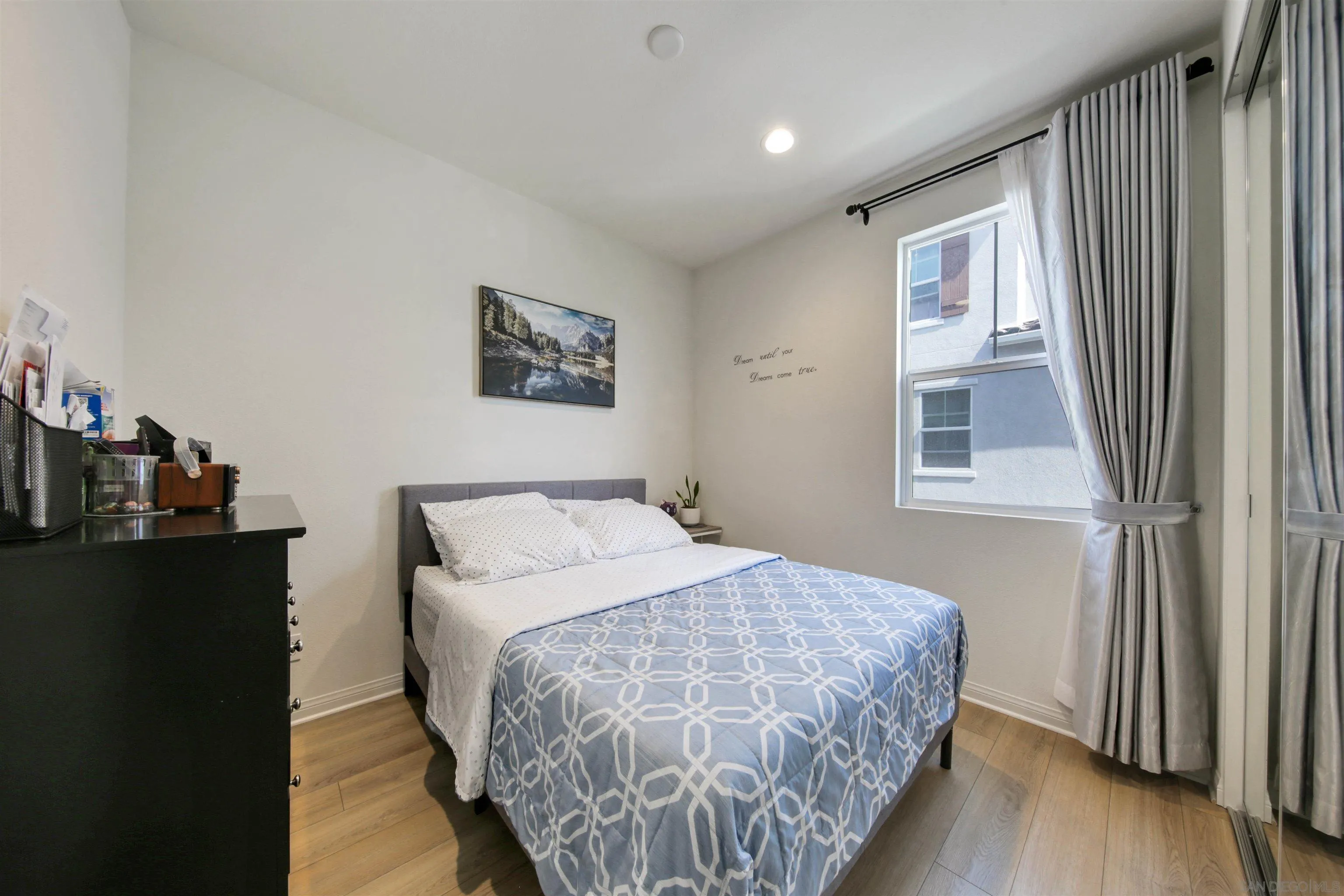 https://cdn.realtyfeed.com/cdn/127/260019618/ca8955ab511739ae2dd8300790363ccb.webp