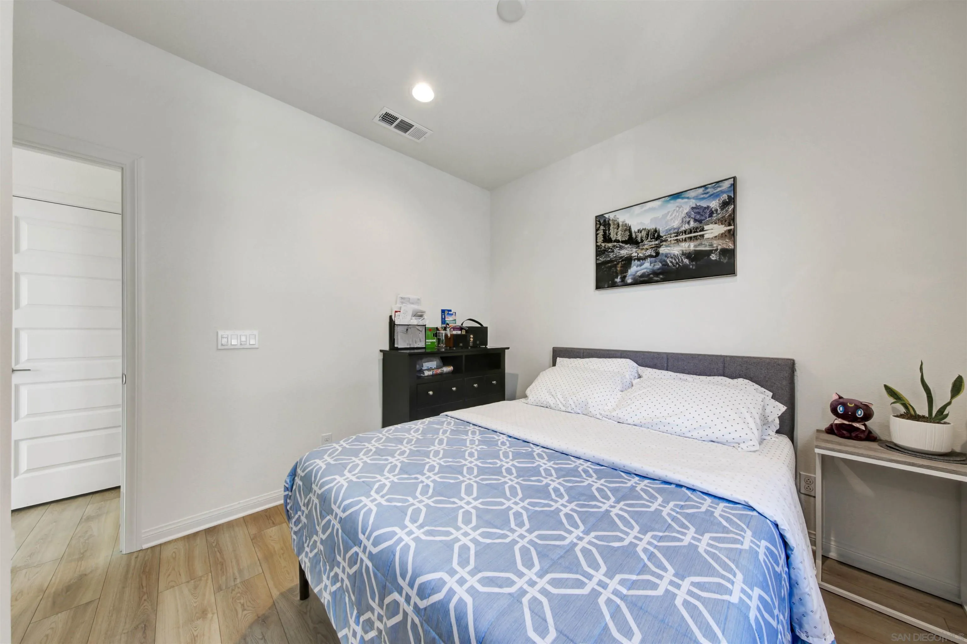 https://cdn.realtyfeed.com/cdn/127/260019618/eb5c1342d5a16b41271c64c6d3916f15.webp