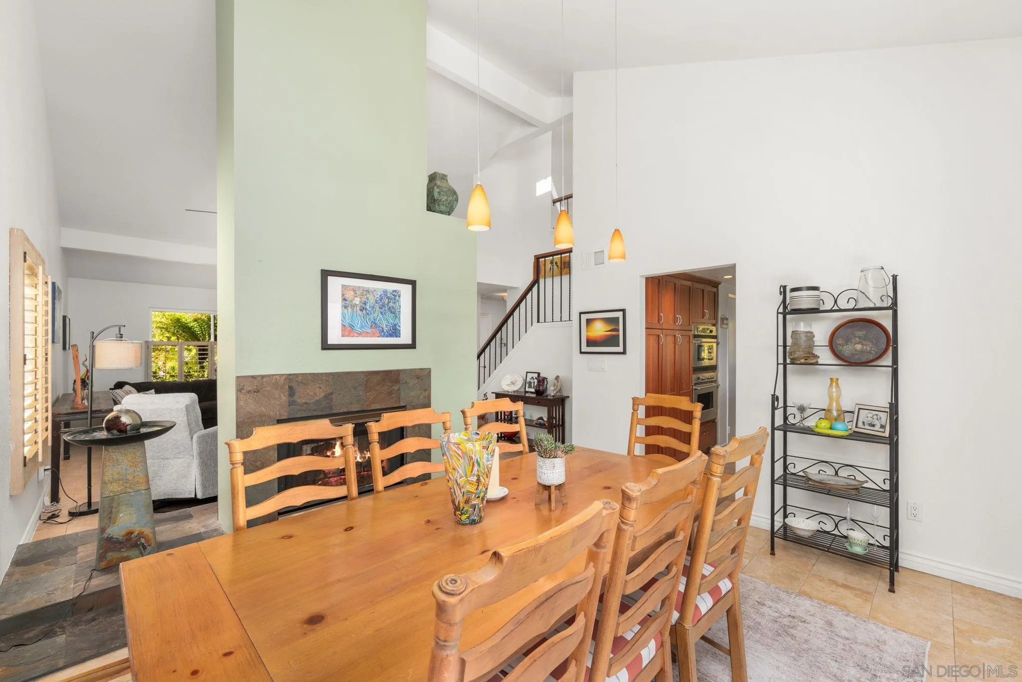 https://cdn.realtyfeed.com/cdn/127/260019622/789f68ee40663a1a9ae6c8b5b05cd0b3.webp