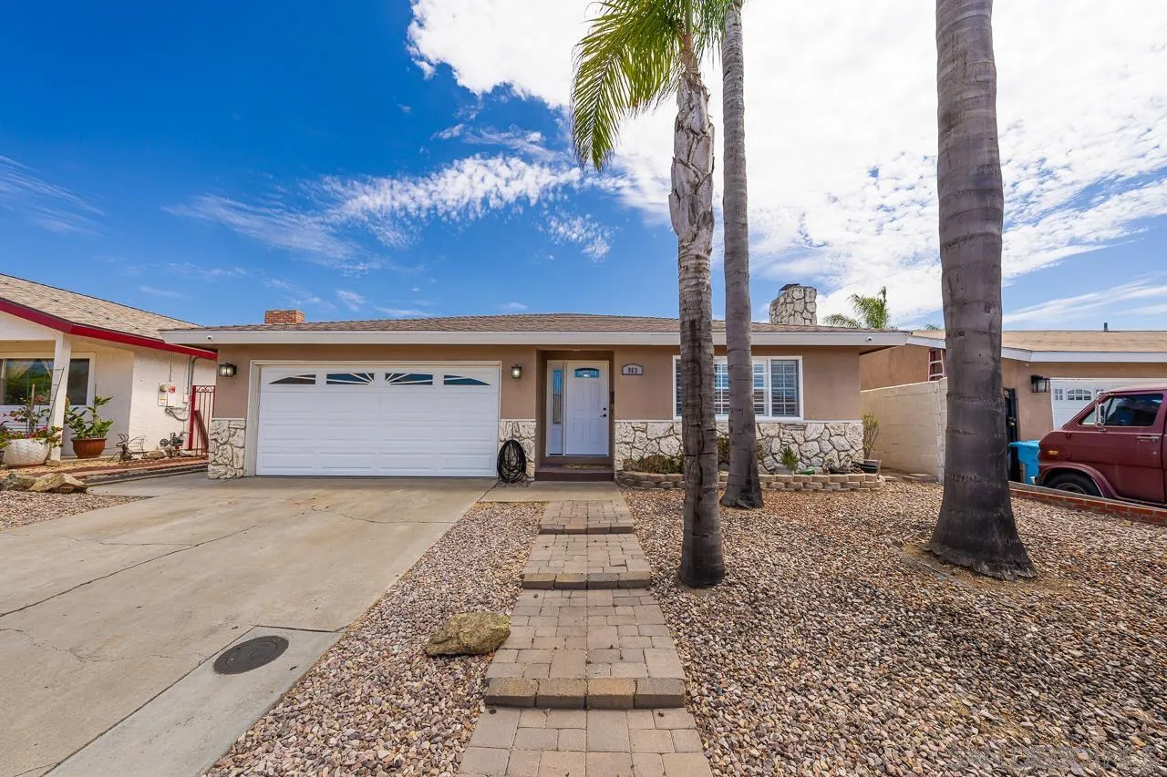 https://cdn.realtyfeed.com/cdn/127/260019623/2f4caef30a704d89e5e6966c9260f996.webp