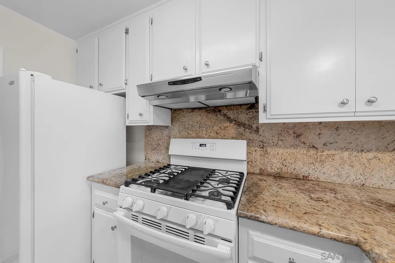 https://cdn.realtyfeed.com/cdn/127/260019623/59e55a8b5e6841777f4e179972a8252b.webp