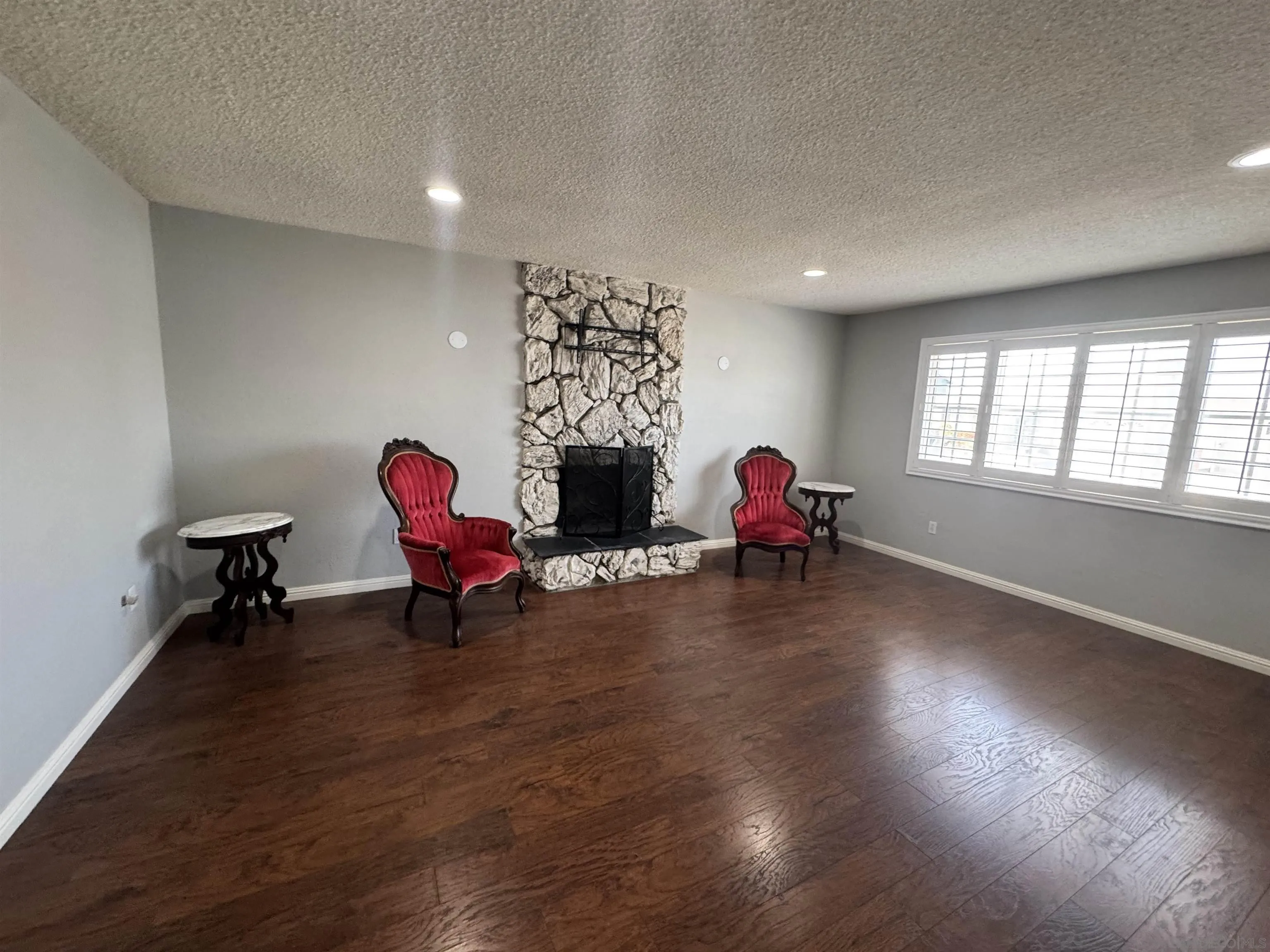 https://cdn.realtyfeed.com/cdn/127/260019623/6a78e432c3da0c0a8cc8bae9d21146f4.webp
