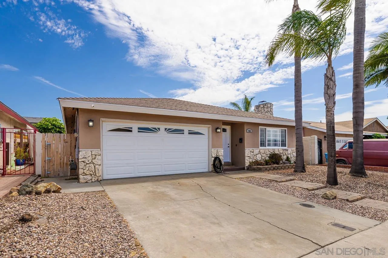 https://cdn.realtyfeed.com/cdn/127/260019623/985ce93a8b7a1acf1f98610c62fad0f6.webp