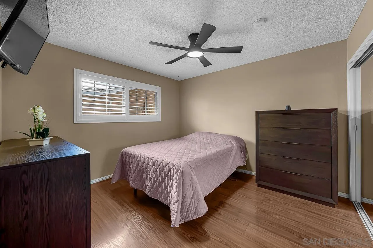 https://cdn.realtyfeed.com/cdn/127/260019623/d81e112bcbe43254b82346bd1cbbfde7.webp