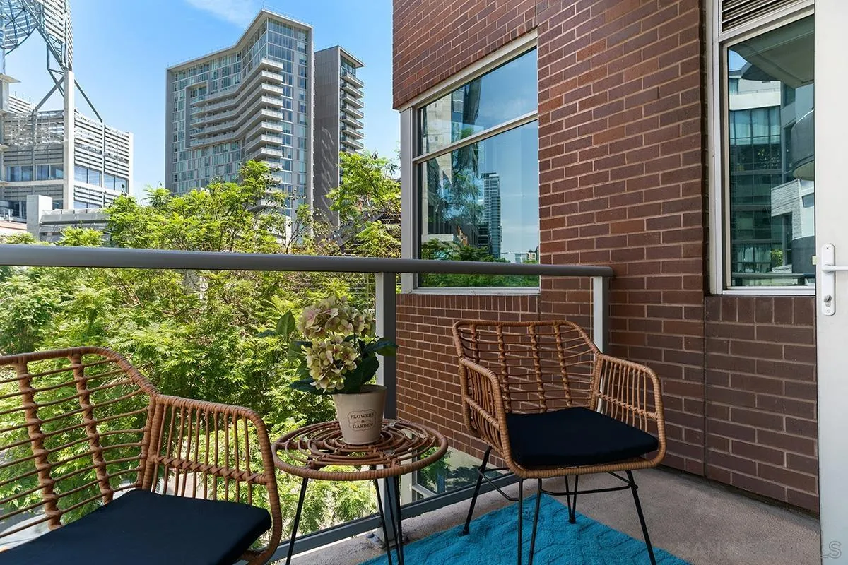 https://cdn.realtyfeed.com/cdn/127/260019626/133e993503d0b29405e4f3f6d0fbc82c.webp