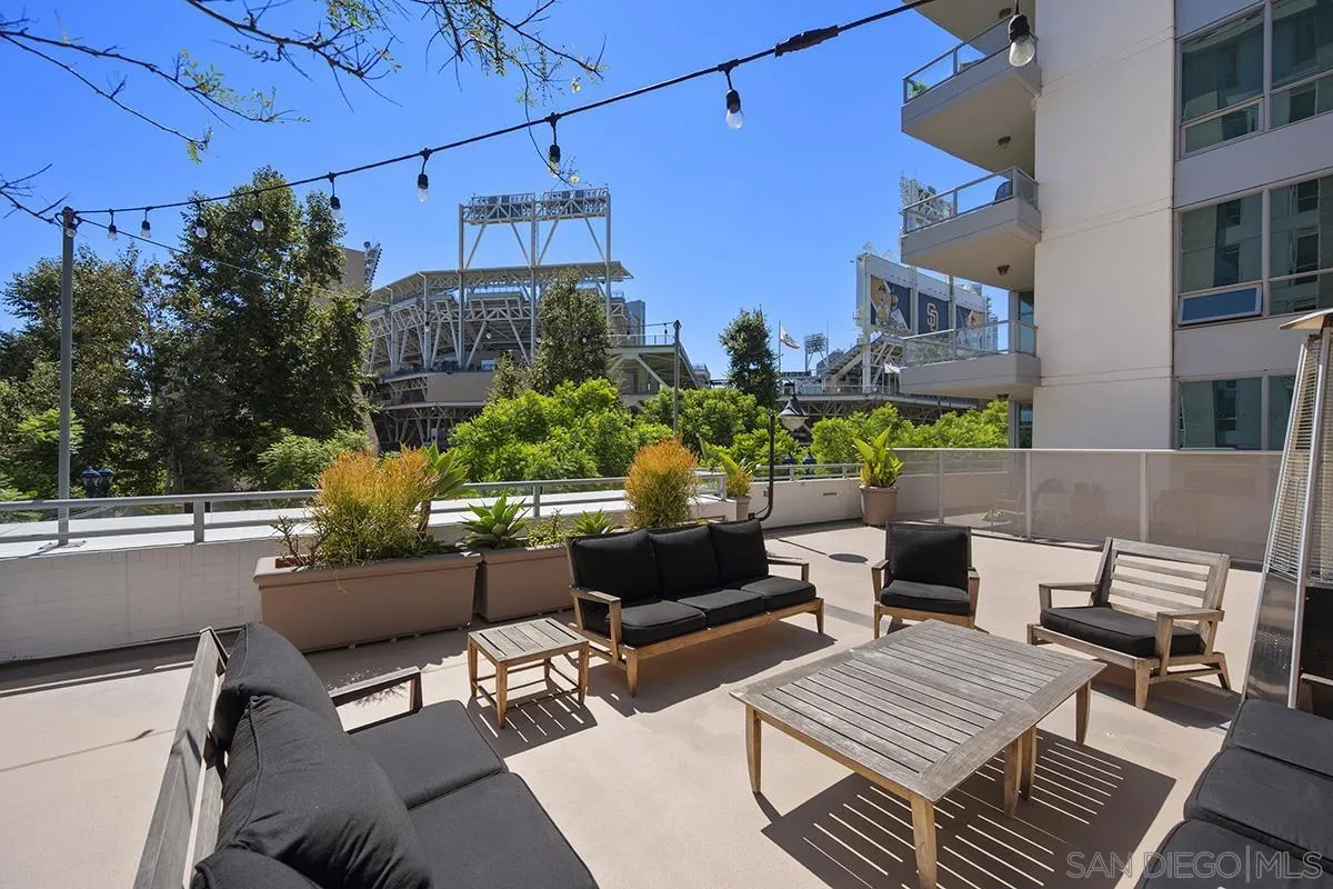 https://cdn.realtyfeed.com/cdn/127/260019626/356f53a0514eff507e3c3fe37c393389.webp