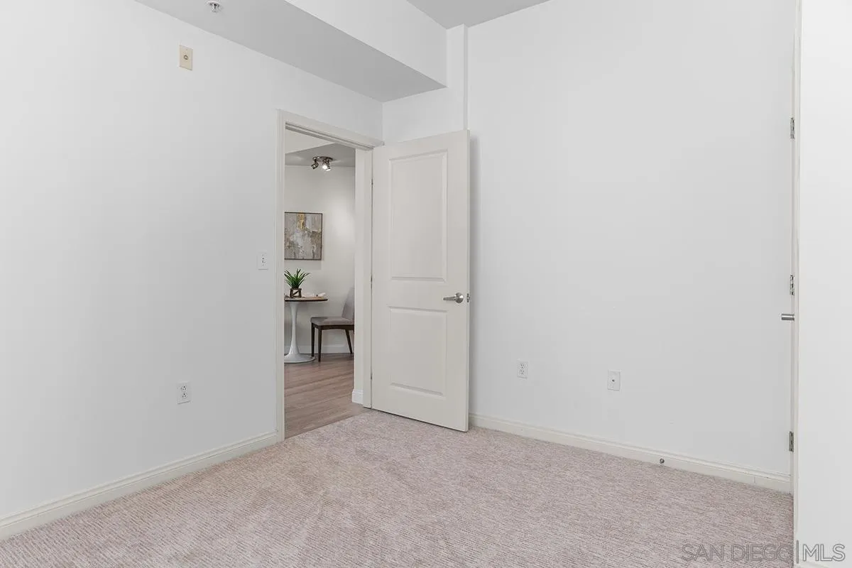 Photo #17: 260019626 Listing: Photo #17