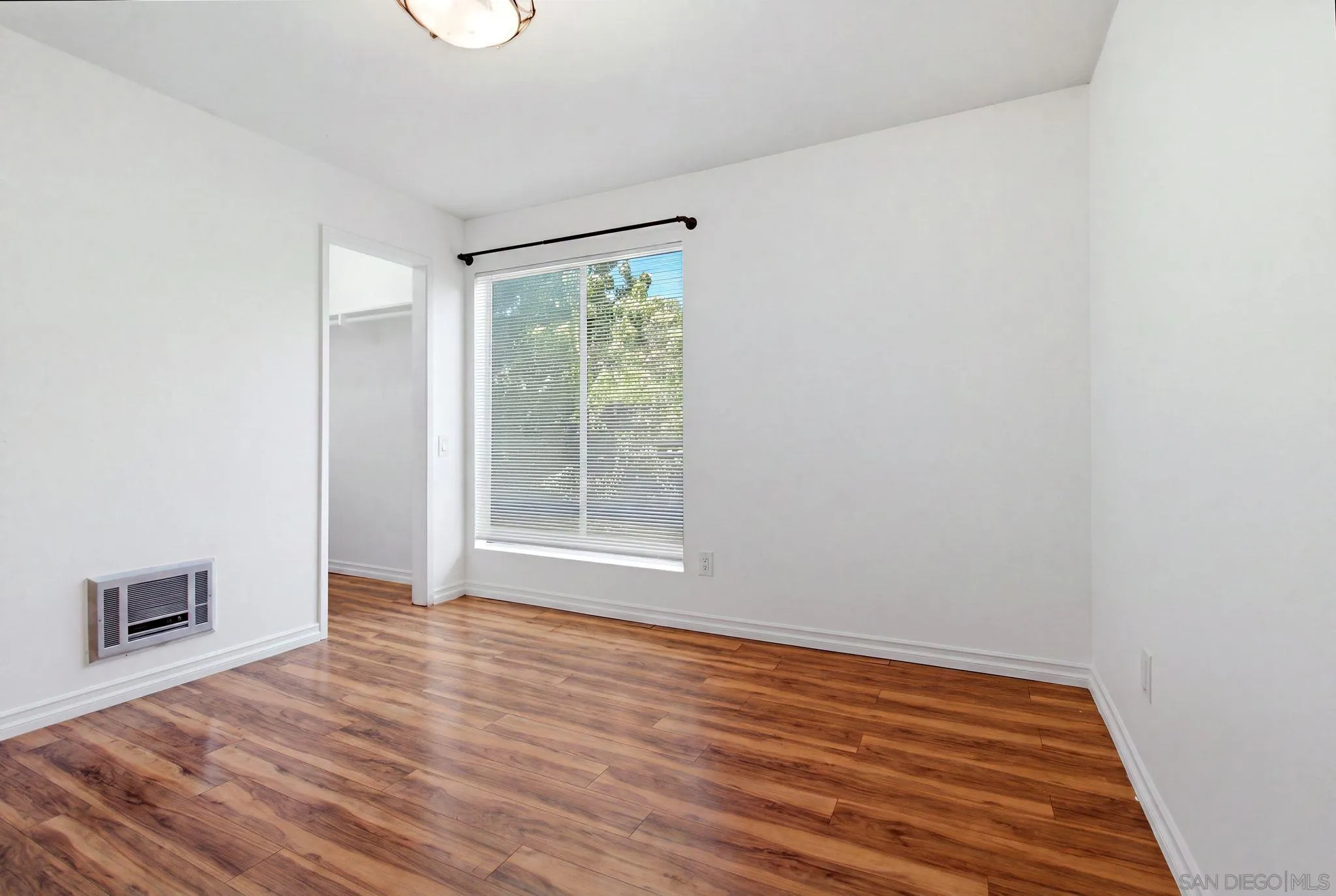 Photo #18: 260019629 Listing: Photo #18
