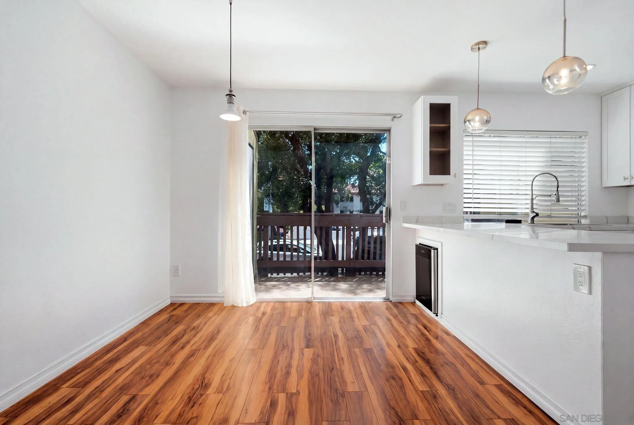 Photo #7: 260019629 Listing: Photo #7