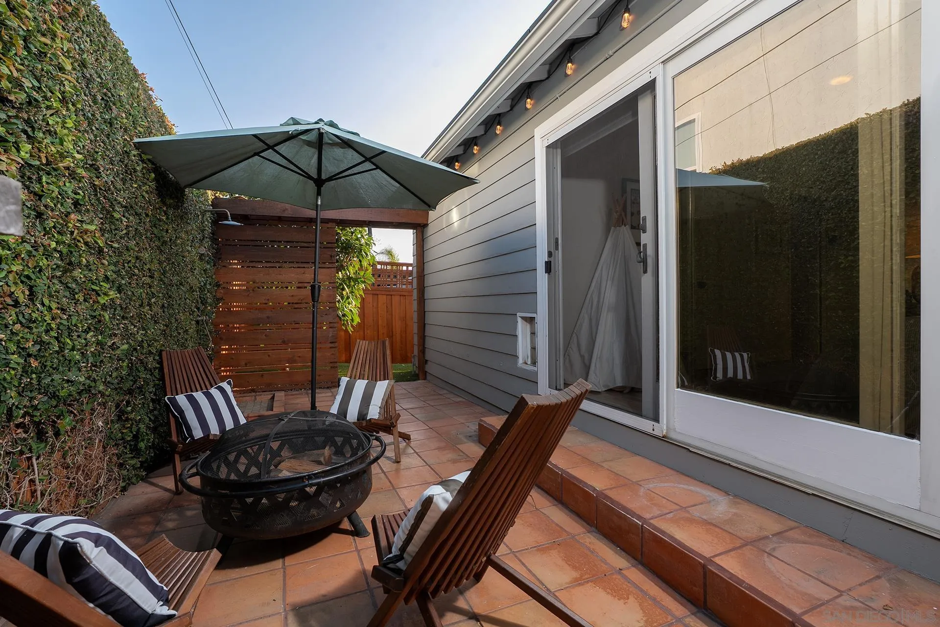 https://cdn.realtyfeed.com/cdn/127/260019633/650f984315857e600c528e45908cd8f1.webp