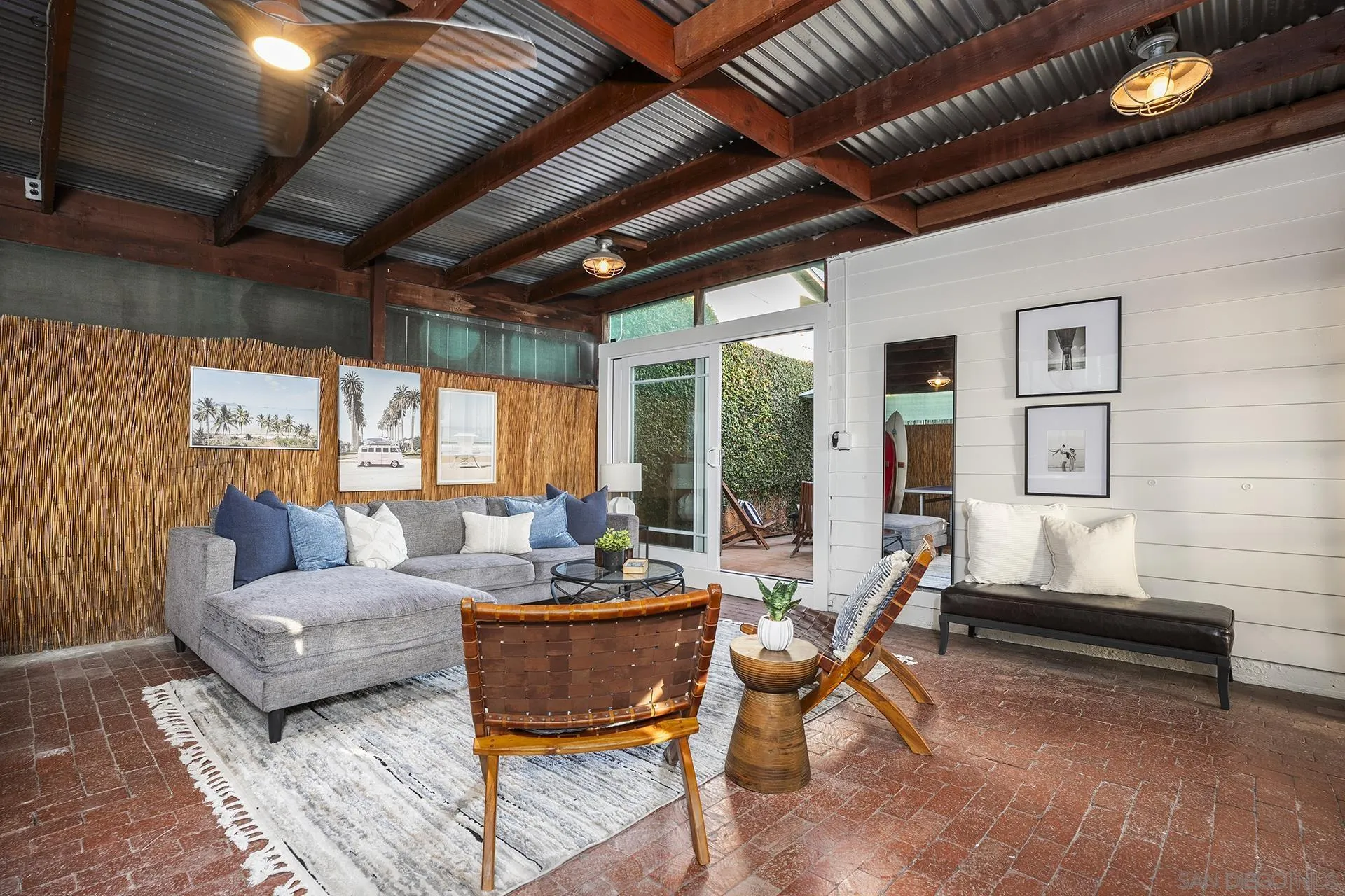 https://cdn.realtyfeed.com/cdn/127/260019633/81bd967be072c8239836e30db21a5e06.webp