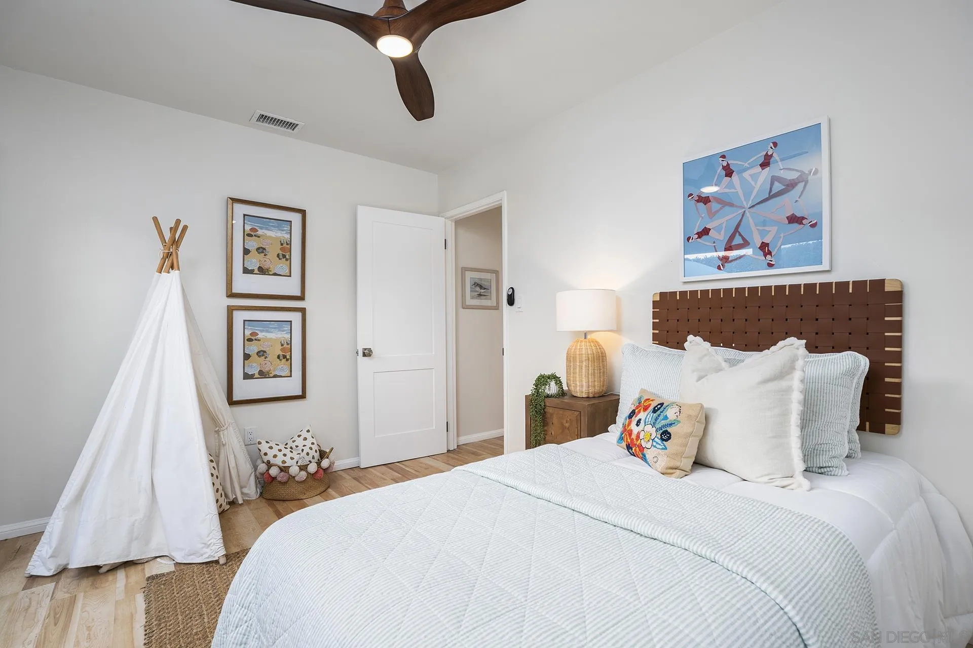 https://cdn.realtyfeed.com/cdn/127/260019633/ac740111277b45900d0c6e91c520aa5d.webp